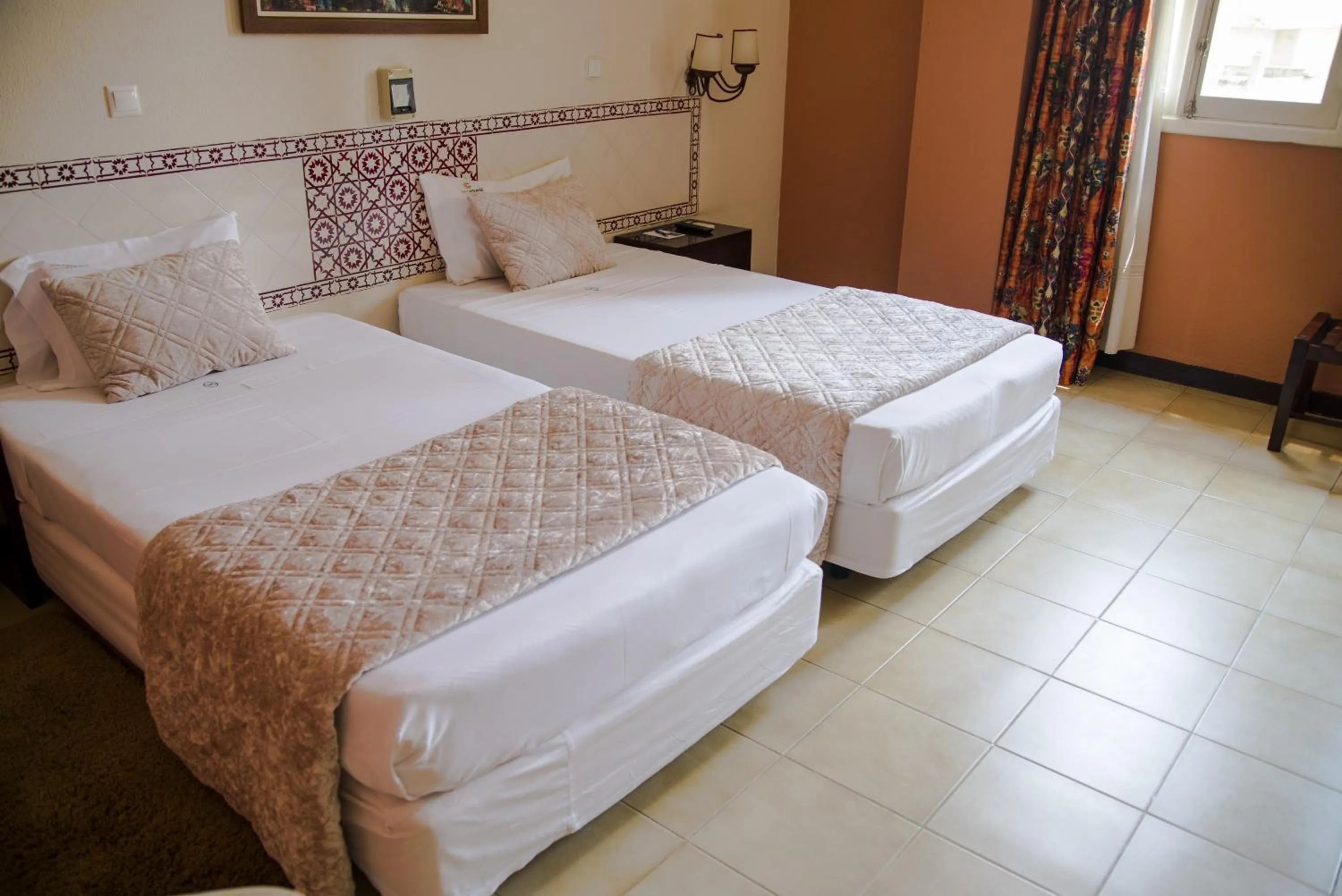 Standard Twin Room in Hotel Continental Luanda