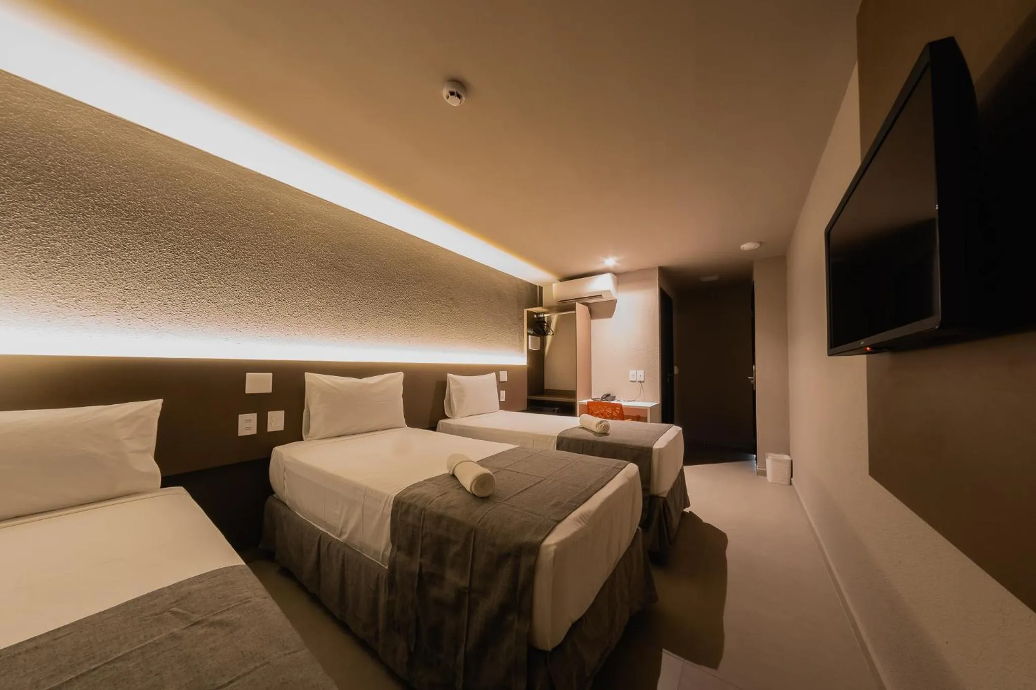 Triple Room in Saint Patrick Grand Hotel