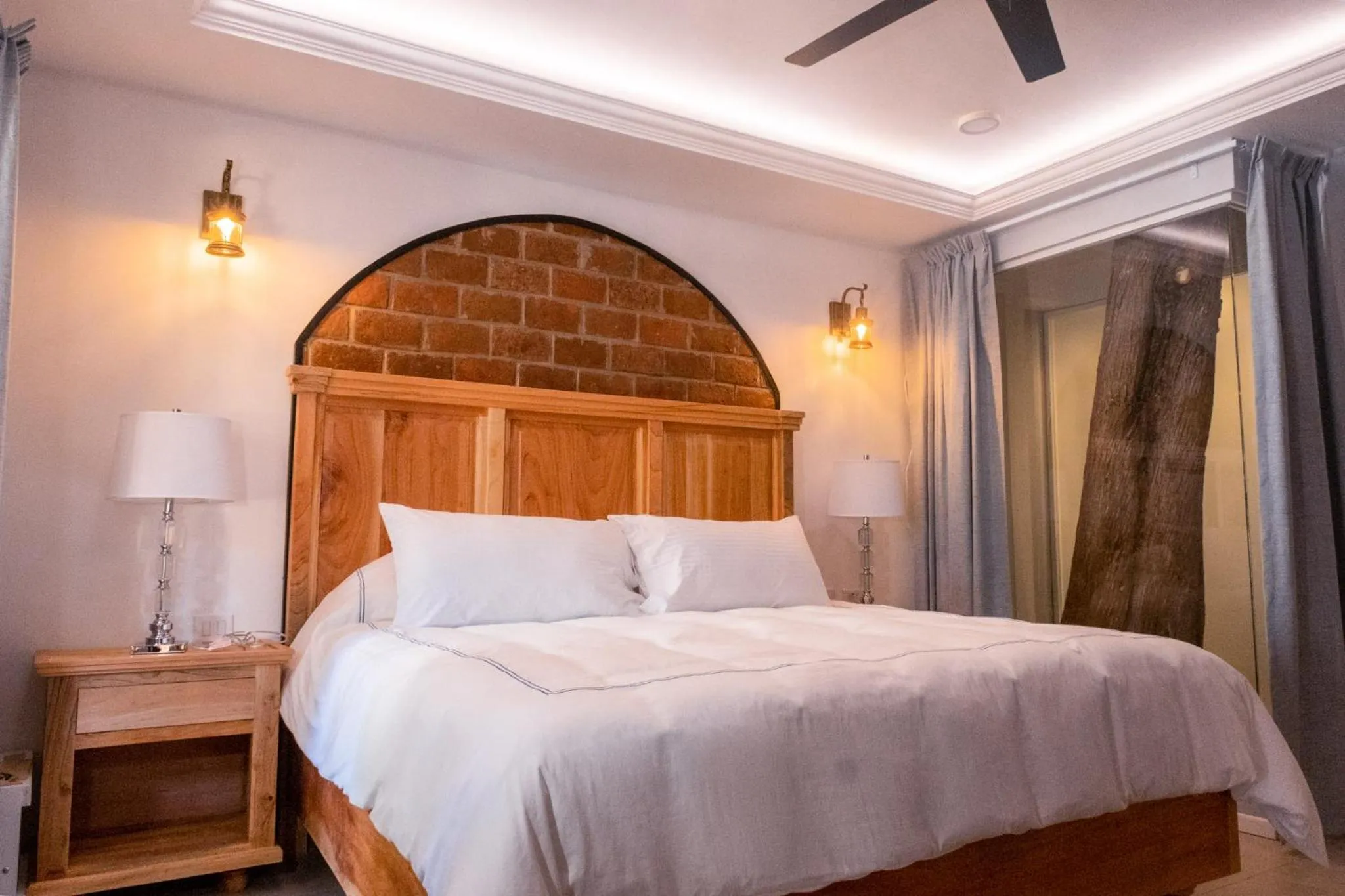 Standard King Room in Hacienda Valentino