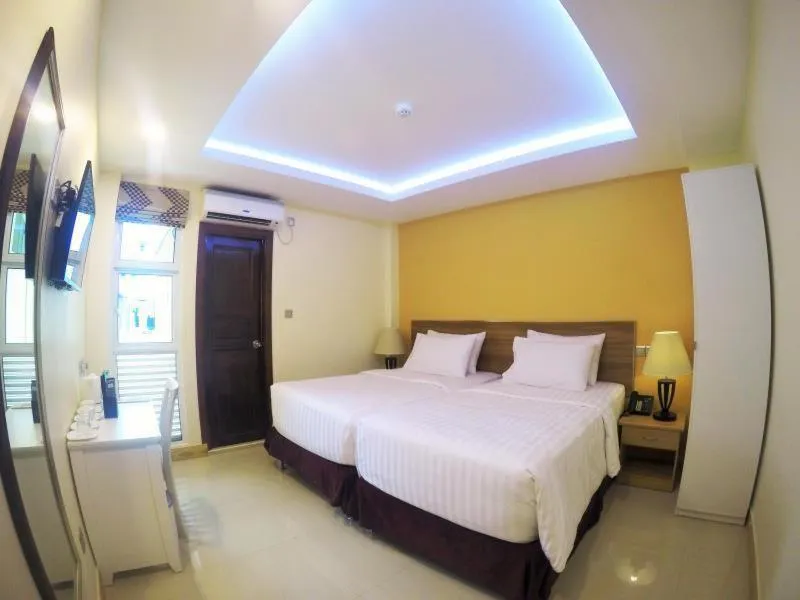 Standard Twin Room in The Grand View