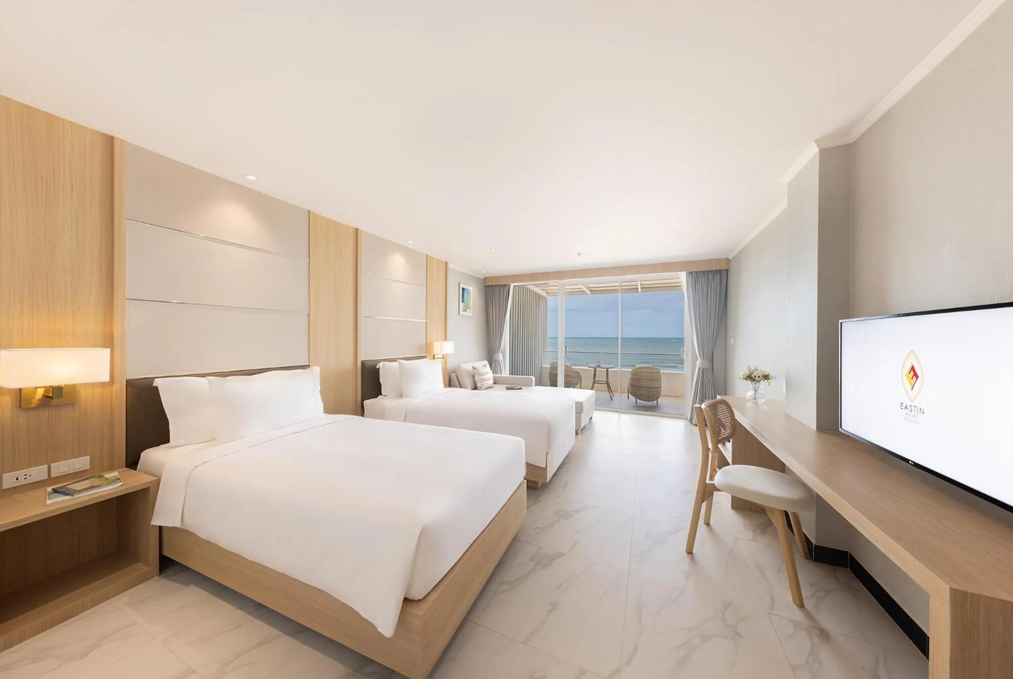 Premium Deluxe Seaview in Eastin Resort Rayong