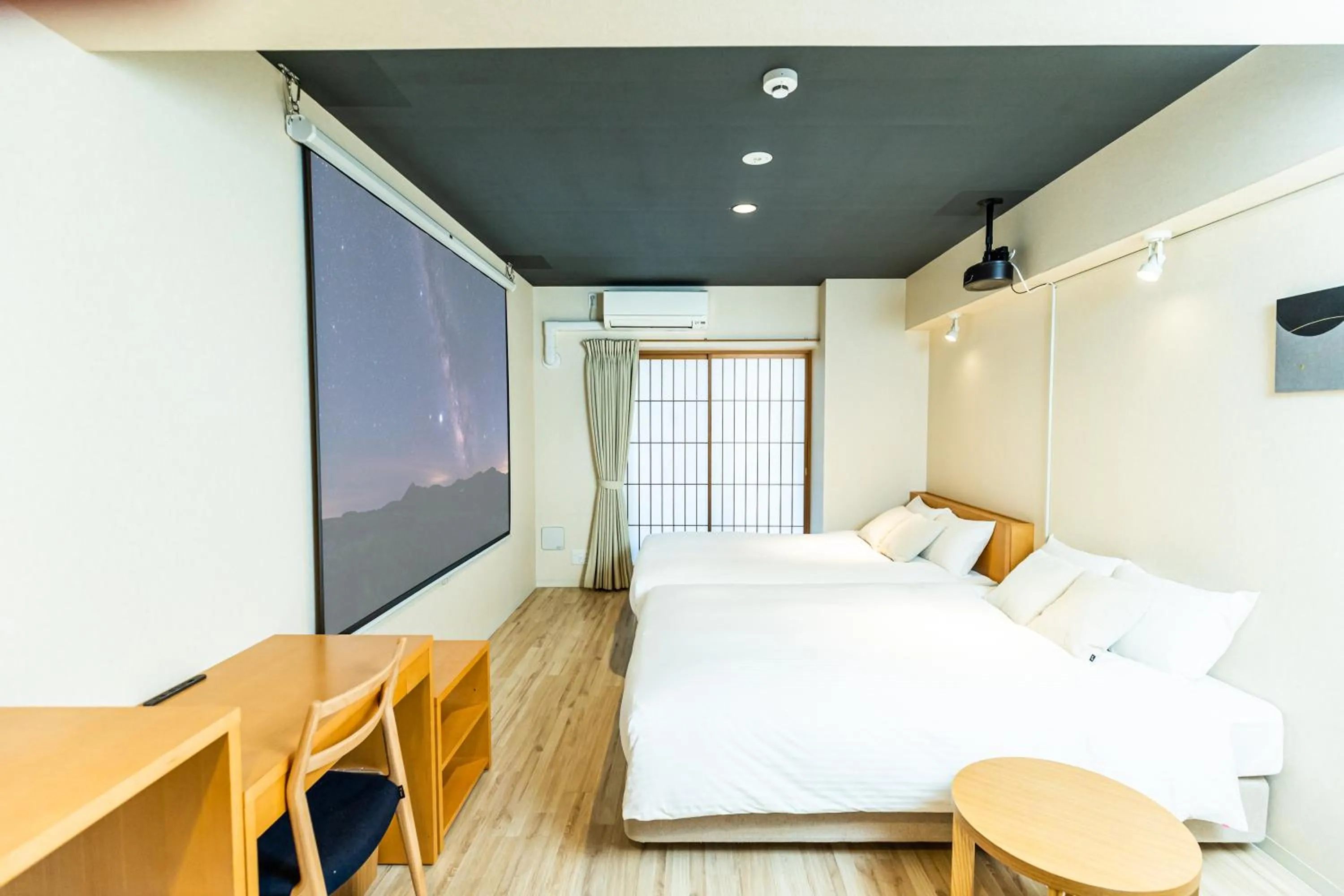 Twin Room in Minn Shin-Osaka