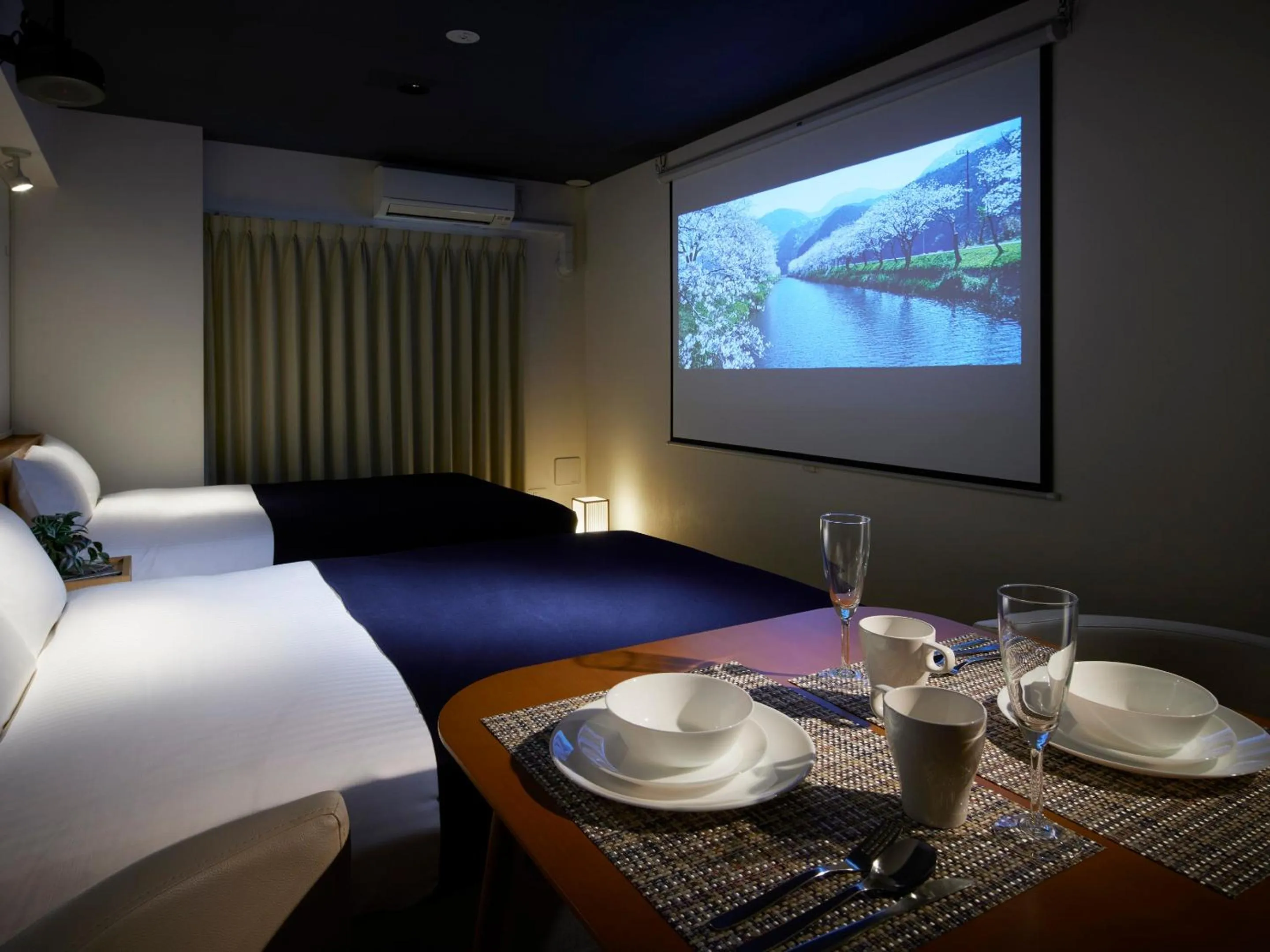 Twin Room in Minn Shin-Osaka