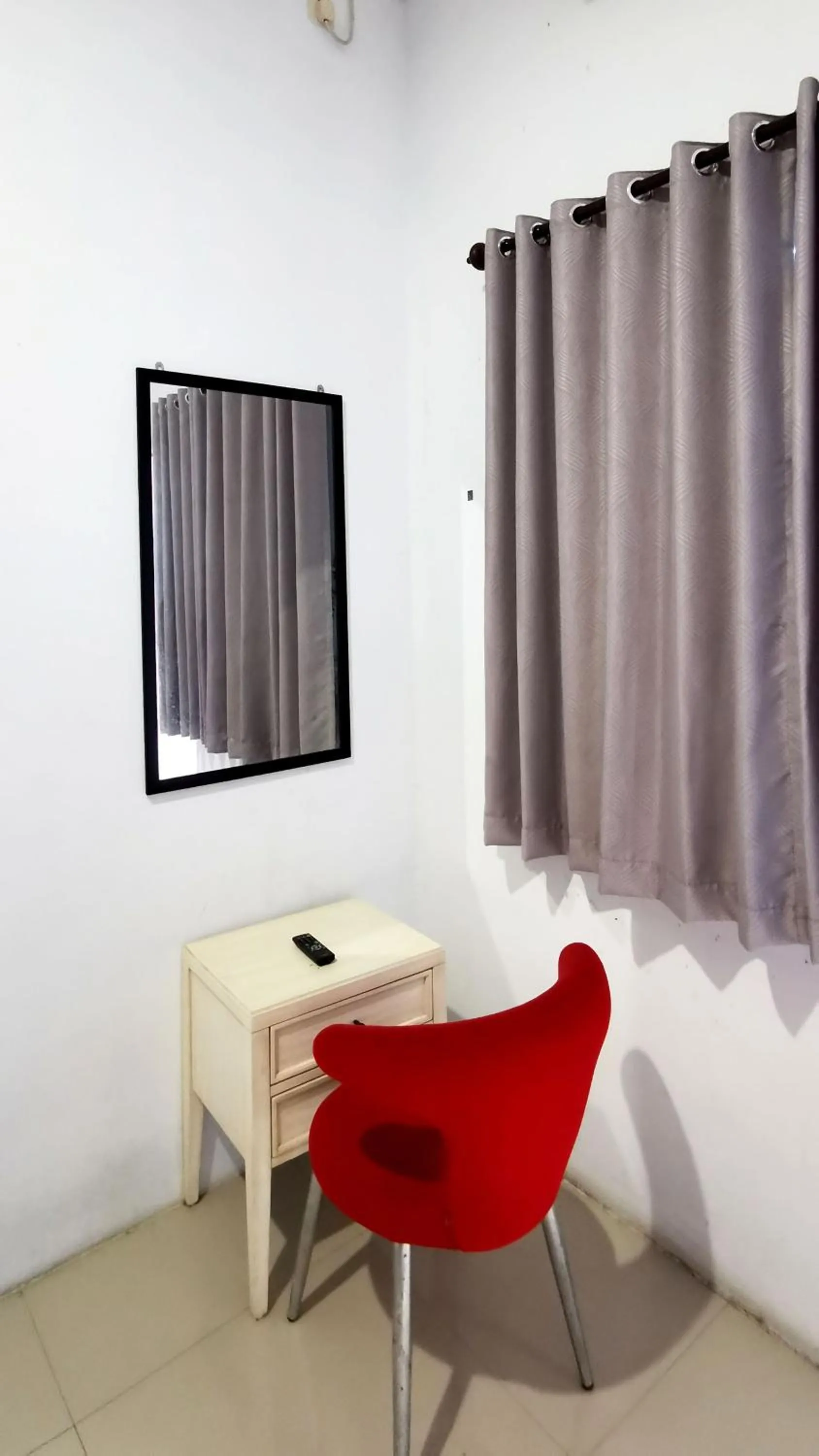 Budget Single Room in Hotel Aqiilah Syariah