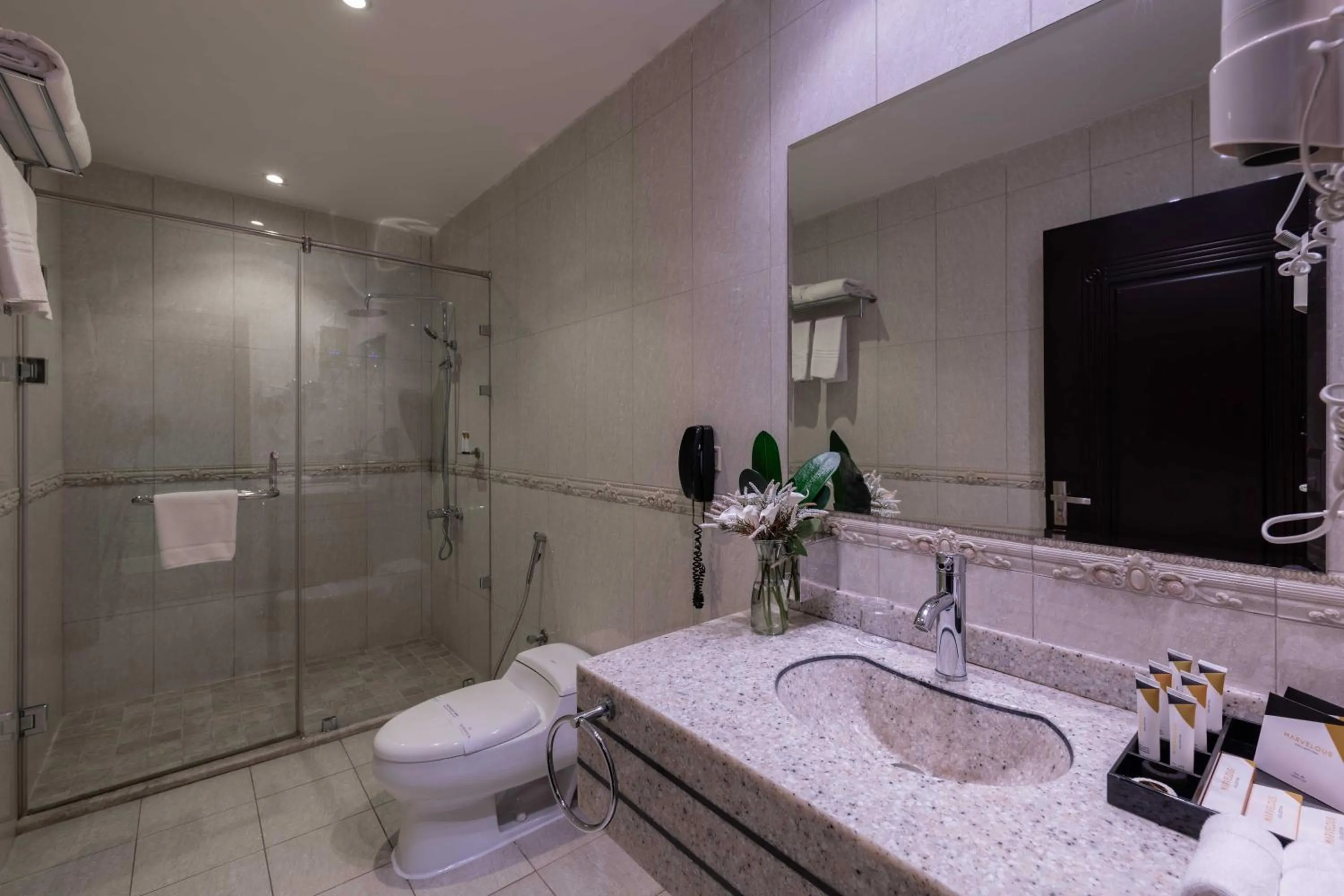 Junior Suite with Sea View in Warwick Al Jubail Hotel