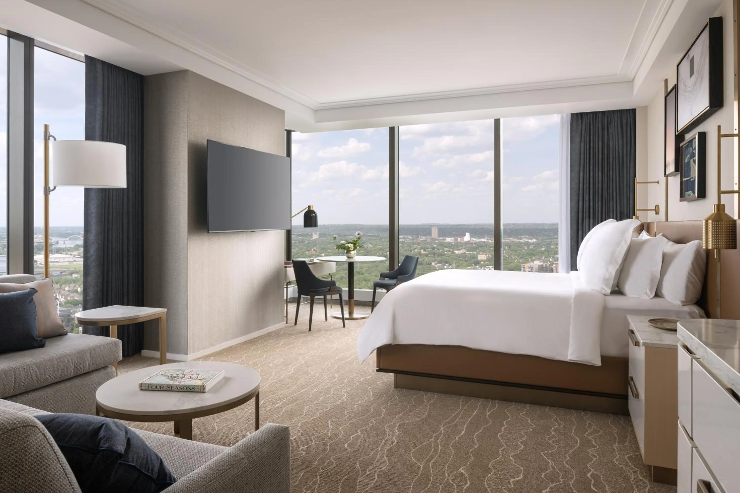 Executive Corner Suite with River View - Accessible in Four Seasons Hotel Minneapolis
