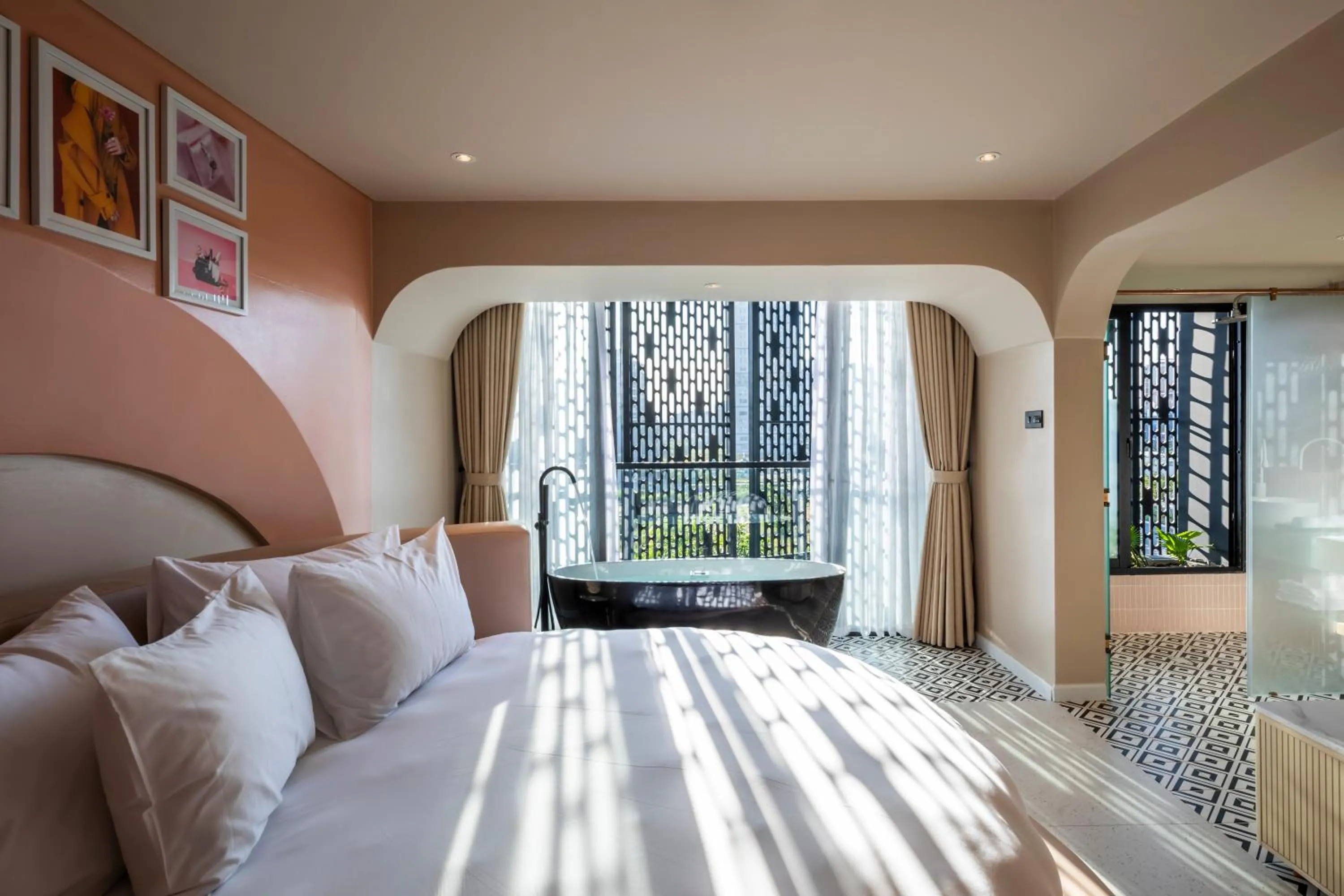 Queen Suite in M92 Boutique Da Nang Beach Hotel