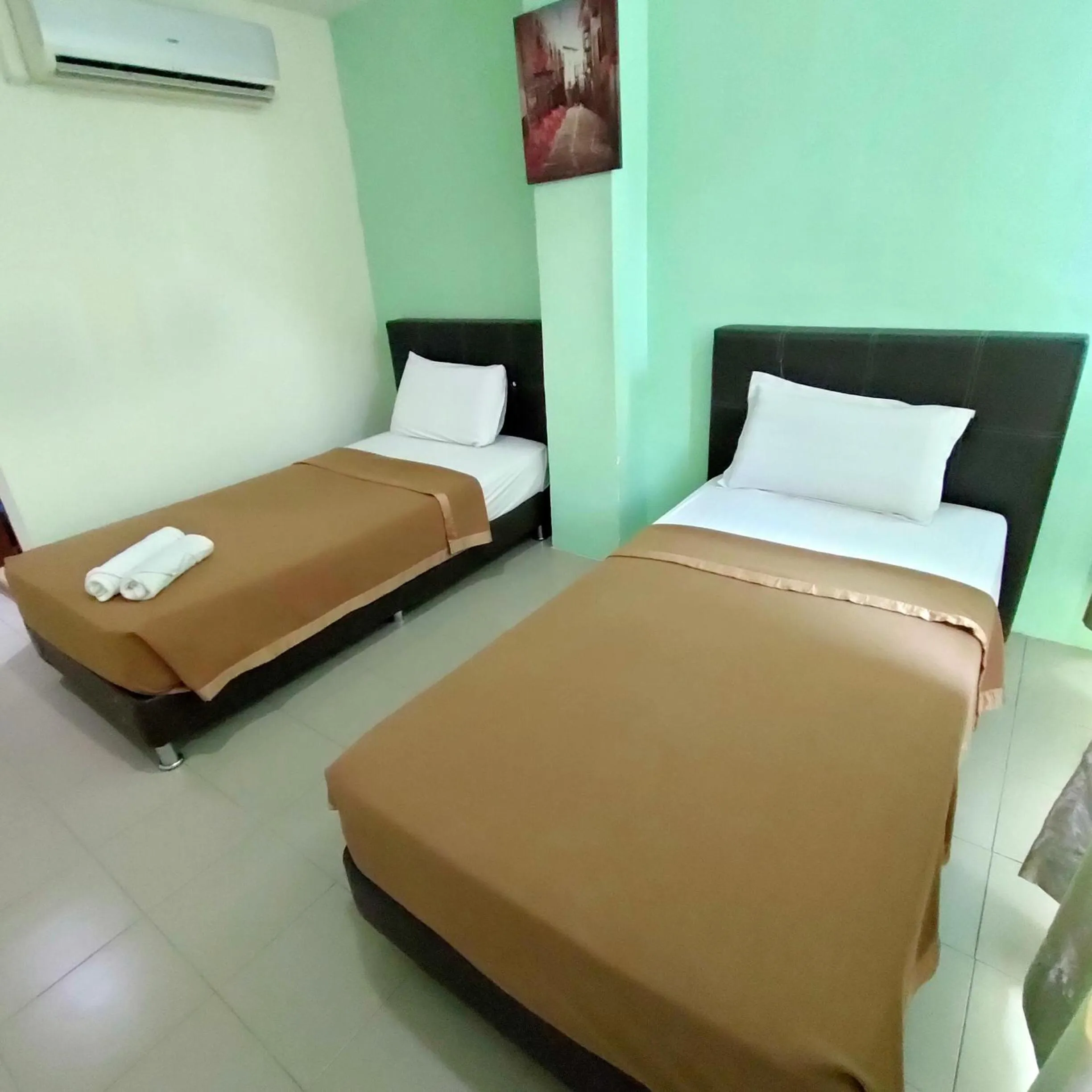 Budget Twin Room in Best One Hotel