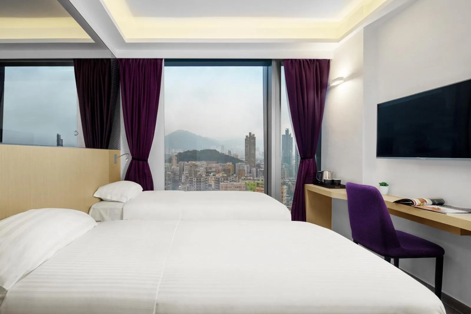 Lion Rock City Twin Room in Starphire Hotel