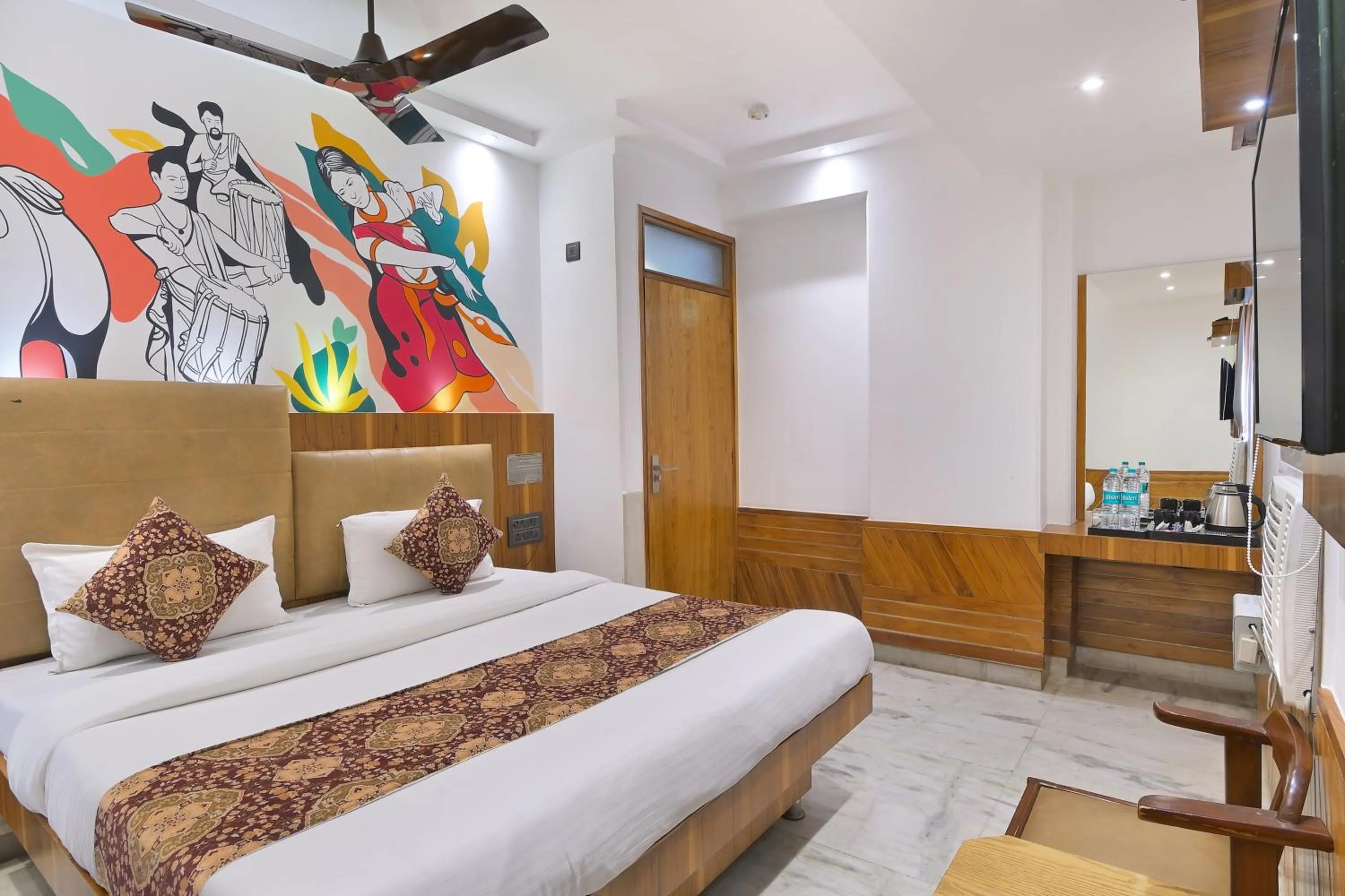 Deluxe Double Room in Hotel Cottage Yes Please New Delhi