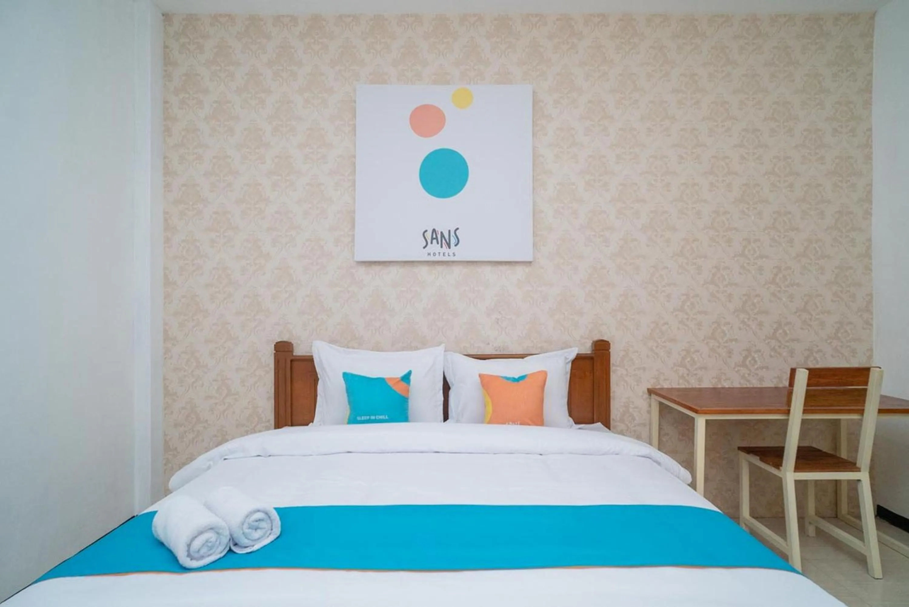 Standard Double Room in Sans Hotel Queen Batu