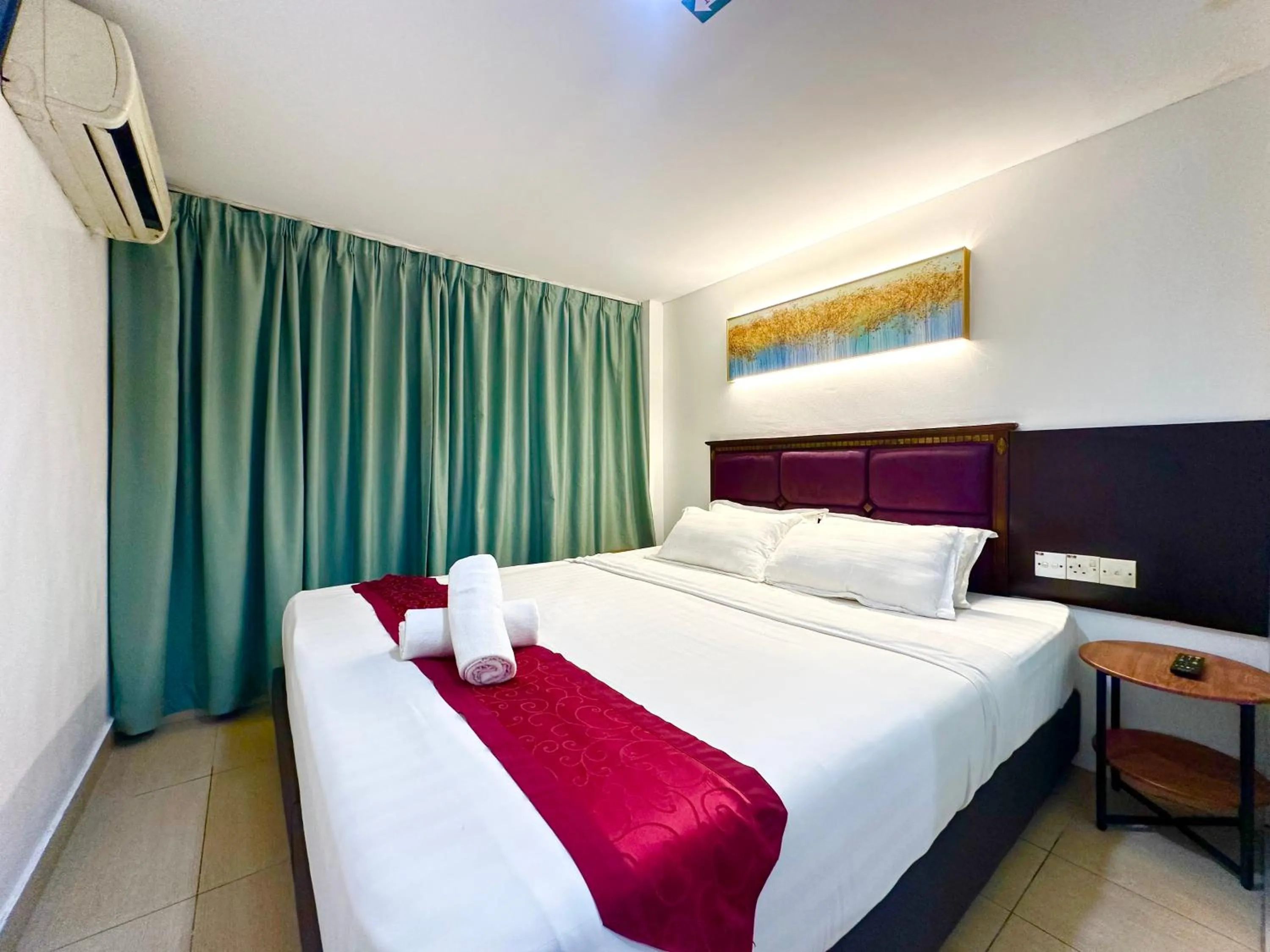 Superior King Room in VALLEY HOTEL