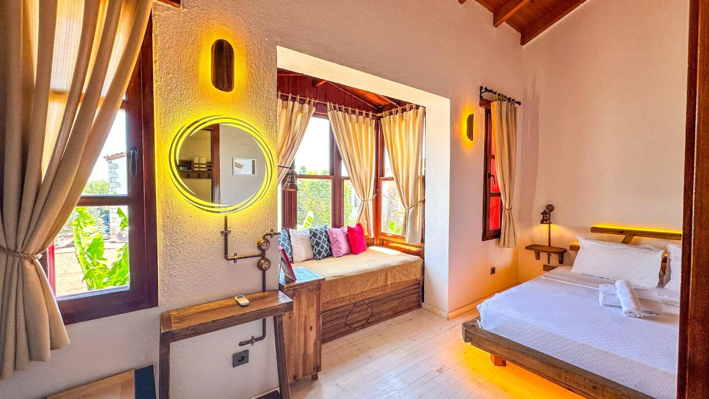 Deluxe Double or Twin Room with Garden View in Banana Alaçatı Food & Stay - Adults Only