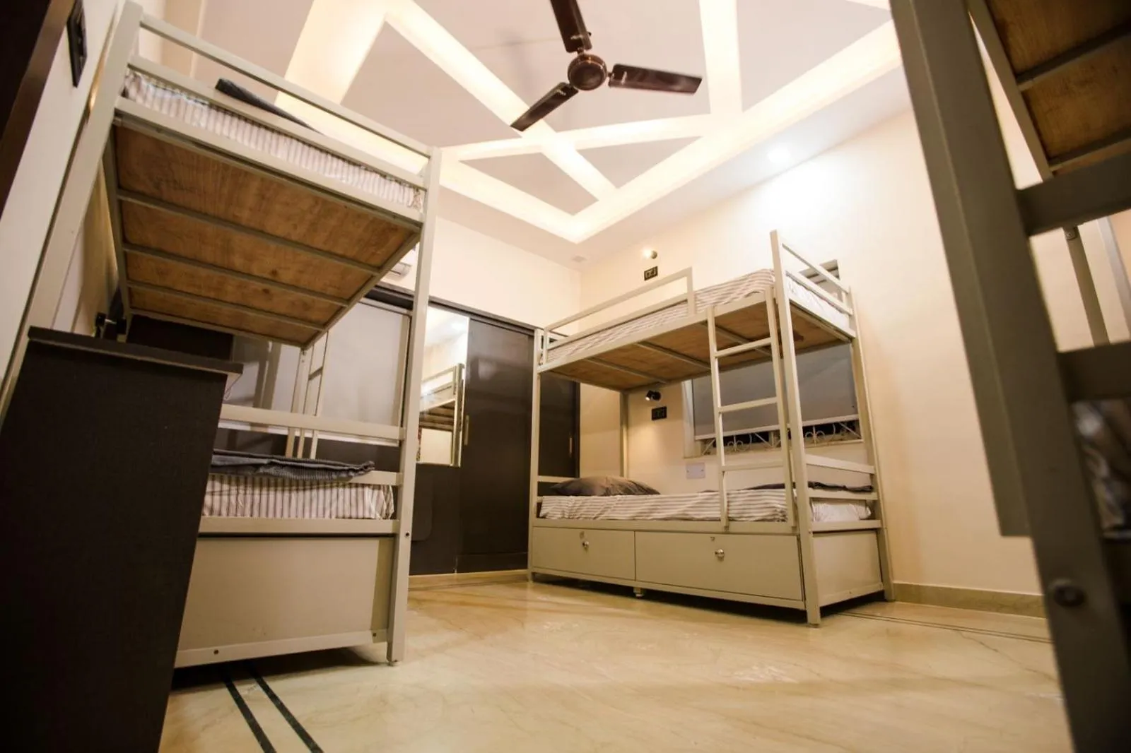 Bed in 6-Bed Mixed Dormitory Room in MUSHROOMS