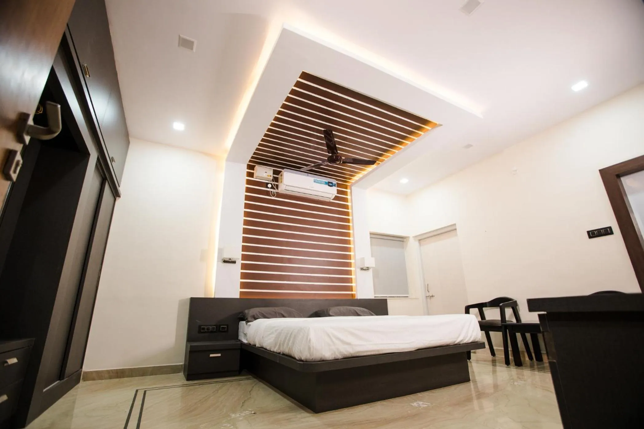 Superior Double Room in MUSHROOMS