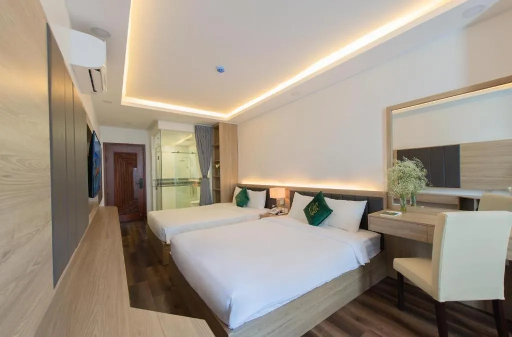 Superior Twin Room with City View in Holi Anna