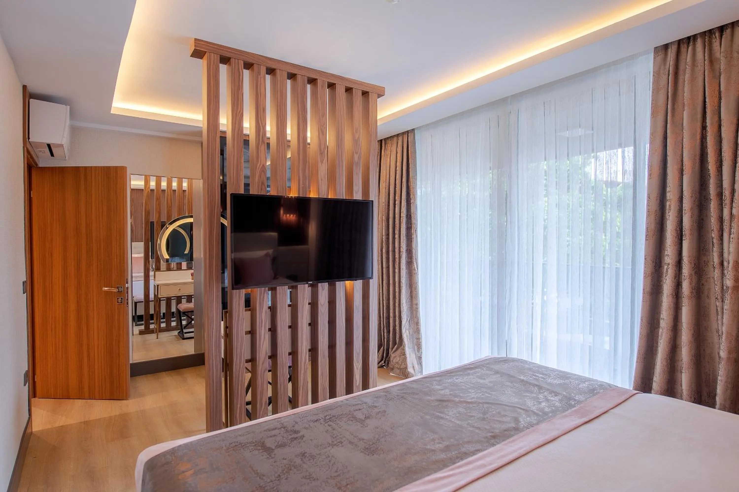 Two-Bedroom Apartment in Sealife Royal