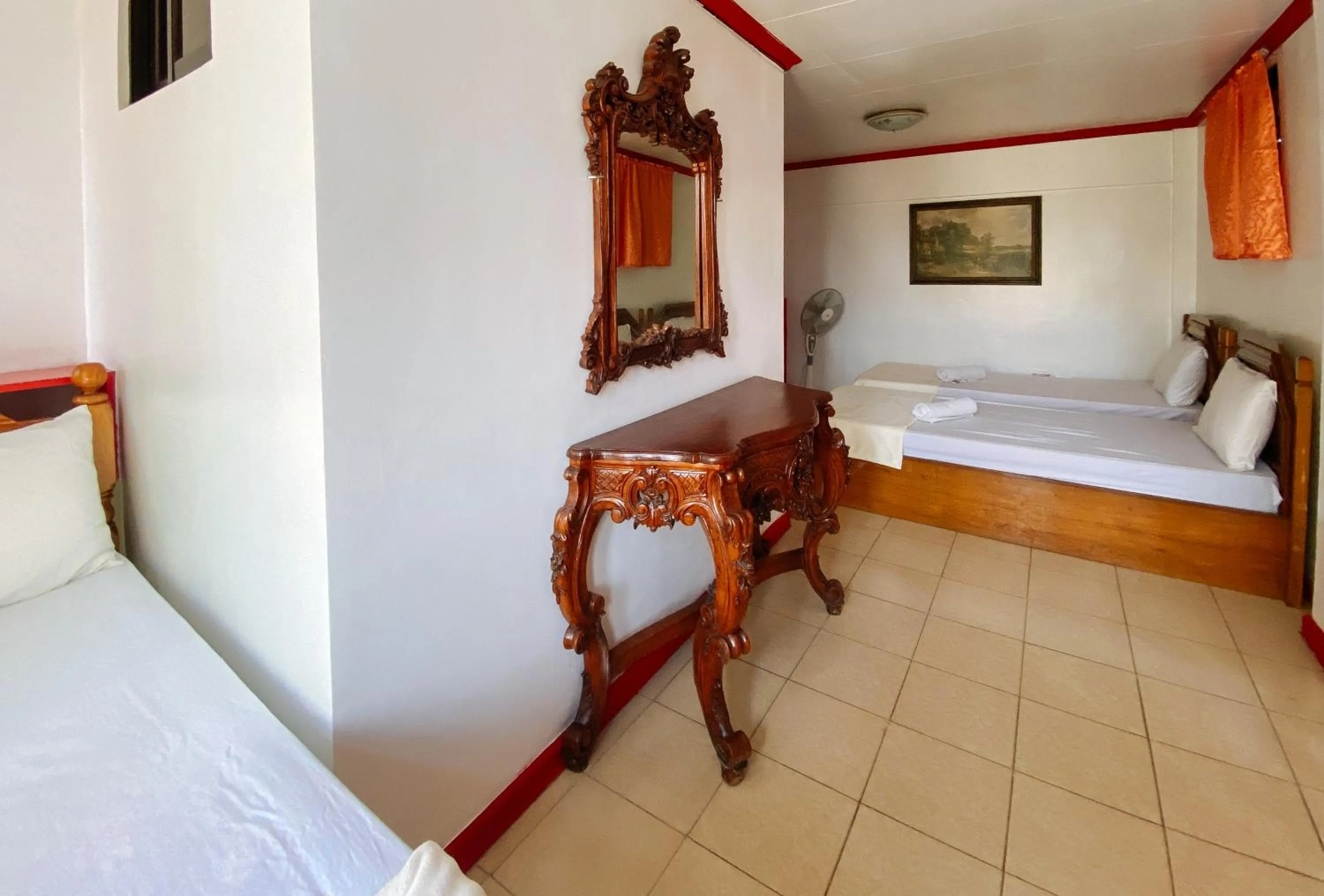 Family Room in RedDoorz Hostel @ Tita Aidz Inn Baguio