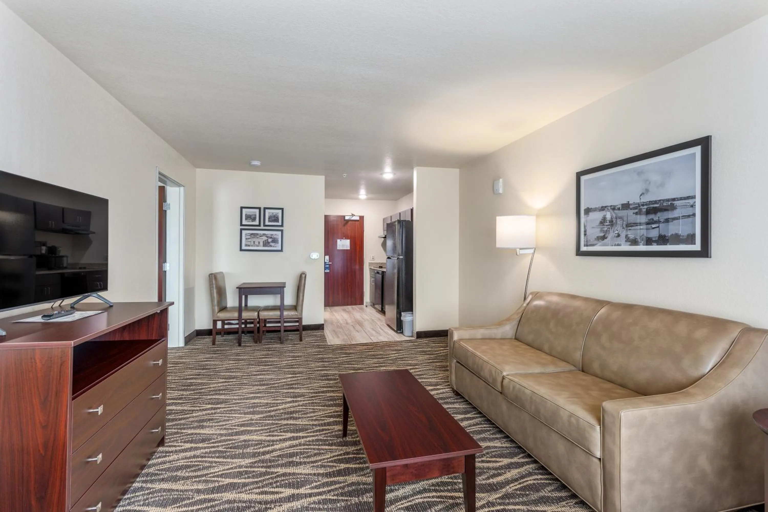 One-Bedroom Suite in Cobblestone Hotel & Suites - De Pere Green Bay