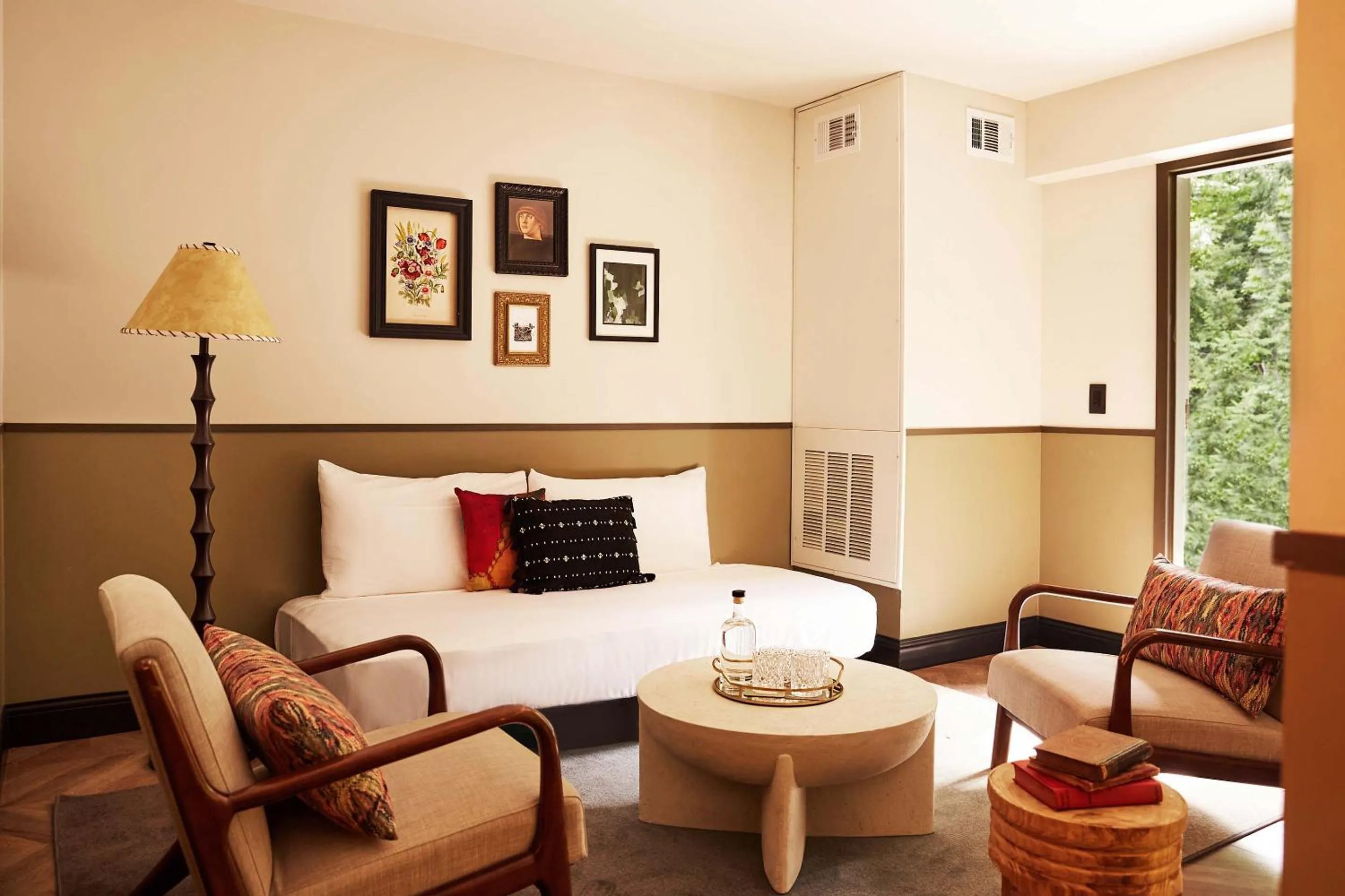 Deluxe Two King Suite in Berkshires Untold