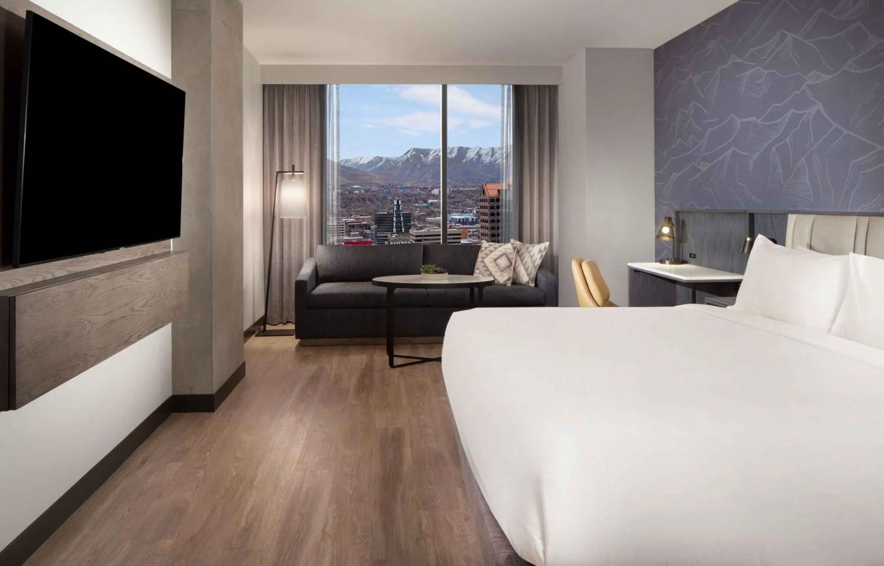 King Room with Sofa Bed in Hyatt Regency Salt Lake City