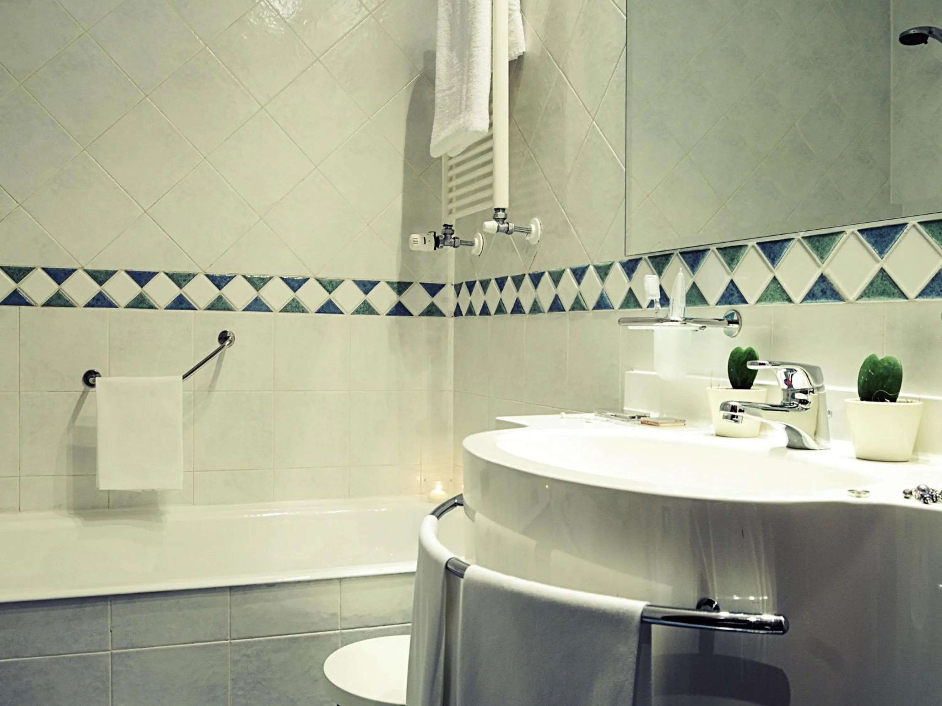 Standard Room with 1 Double Bed in Mercure Genova San Biagio