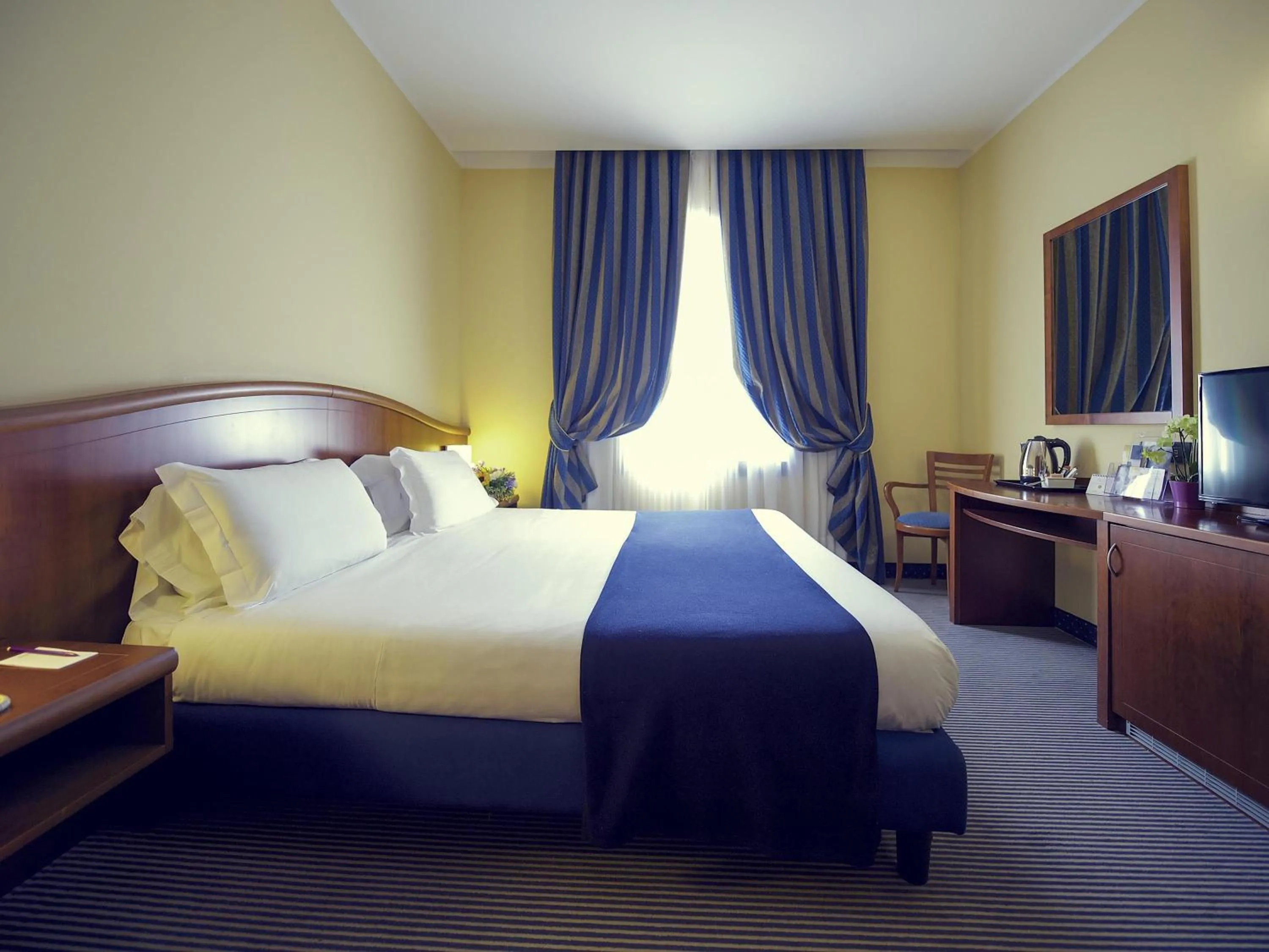 Standard Room with 1 Double Bed in Mercure Genova San Biagio