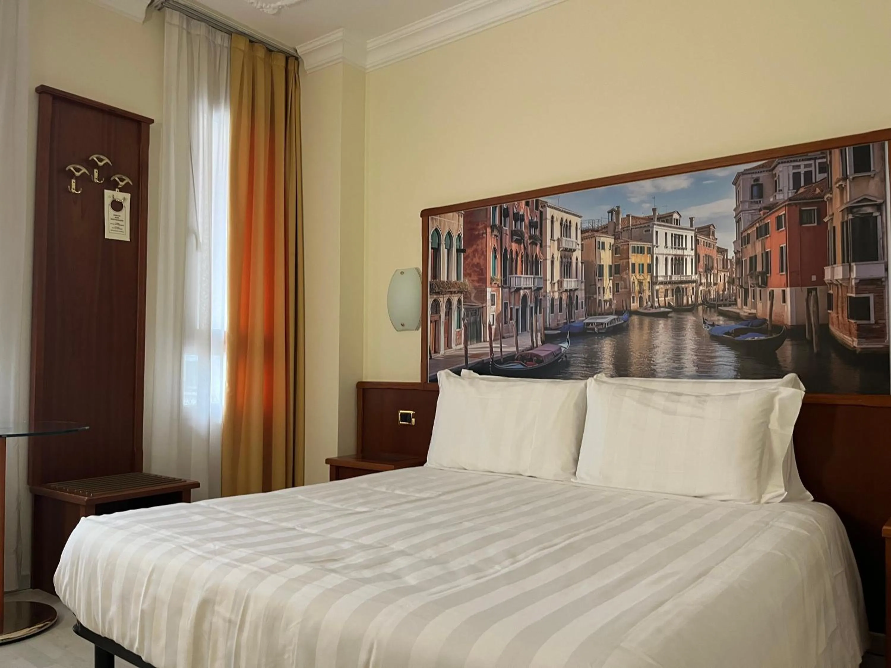 Standard Quadruple Room in Hotel President Venezia