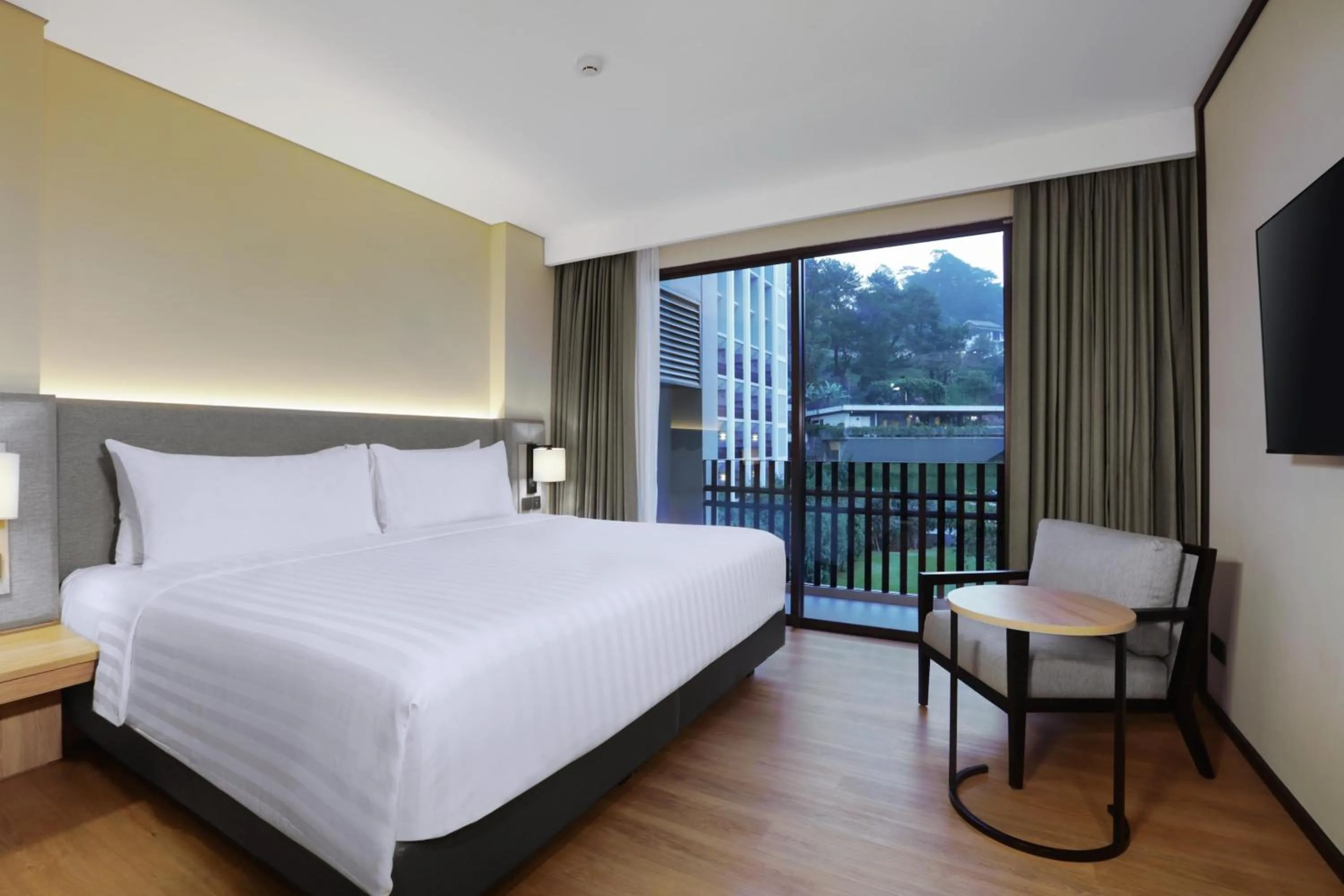Executive Suite Pool View in Grand Aston Puncak Hotel & Resort