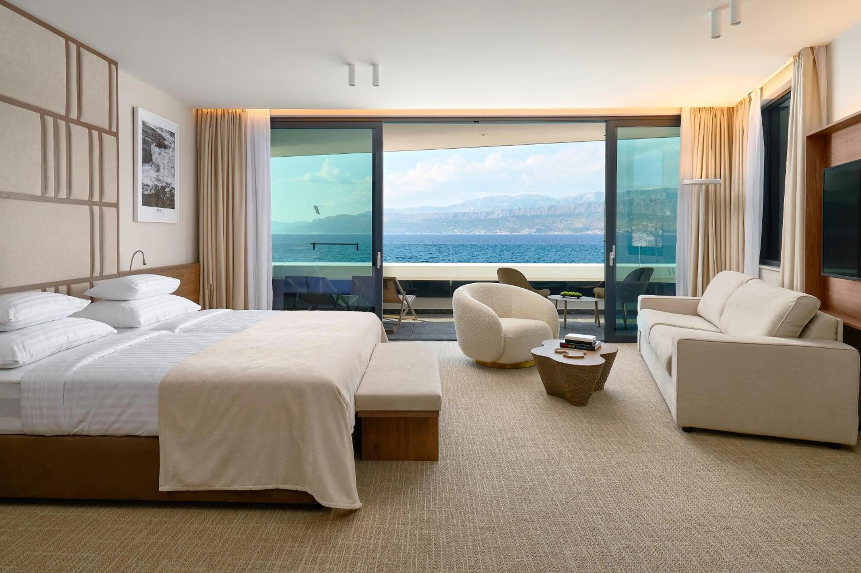 Suite with Sea View in Grand Hotel View