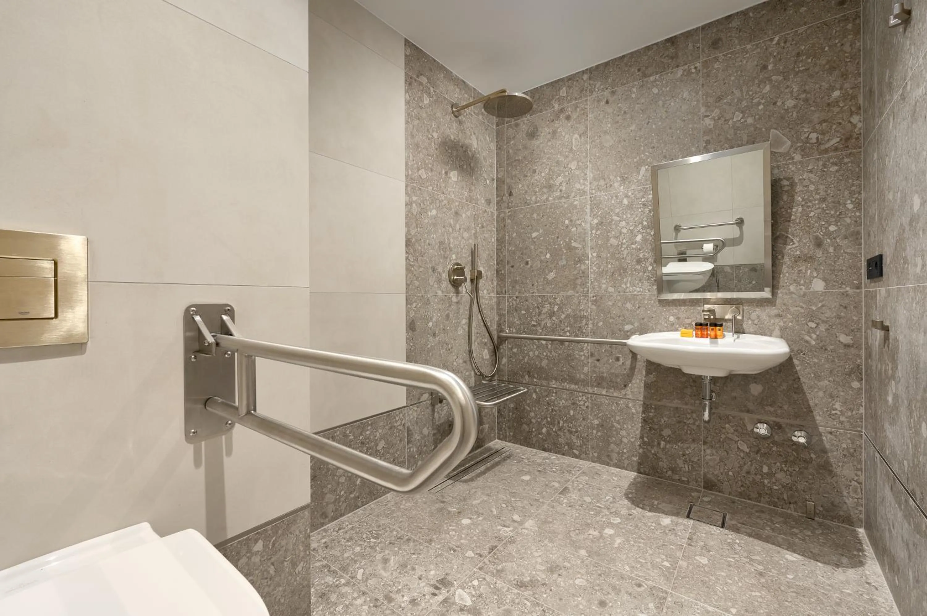 Accessible Superior Double or Twin room - single occupancy in Grand Hotel View