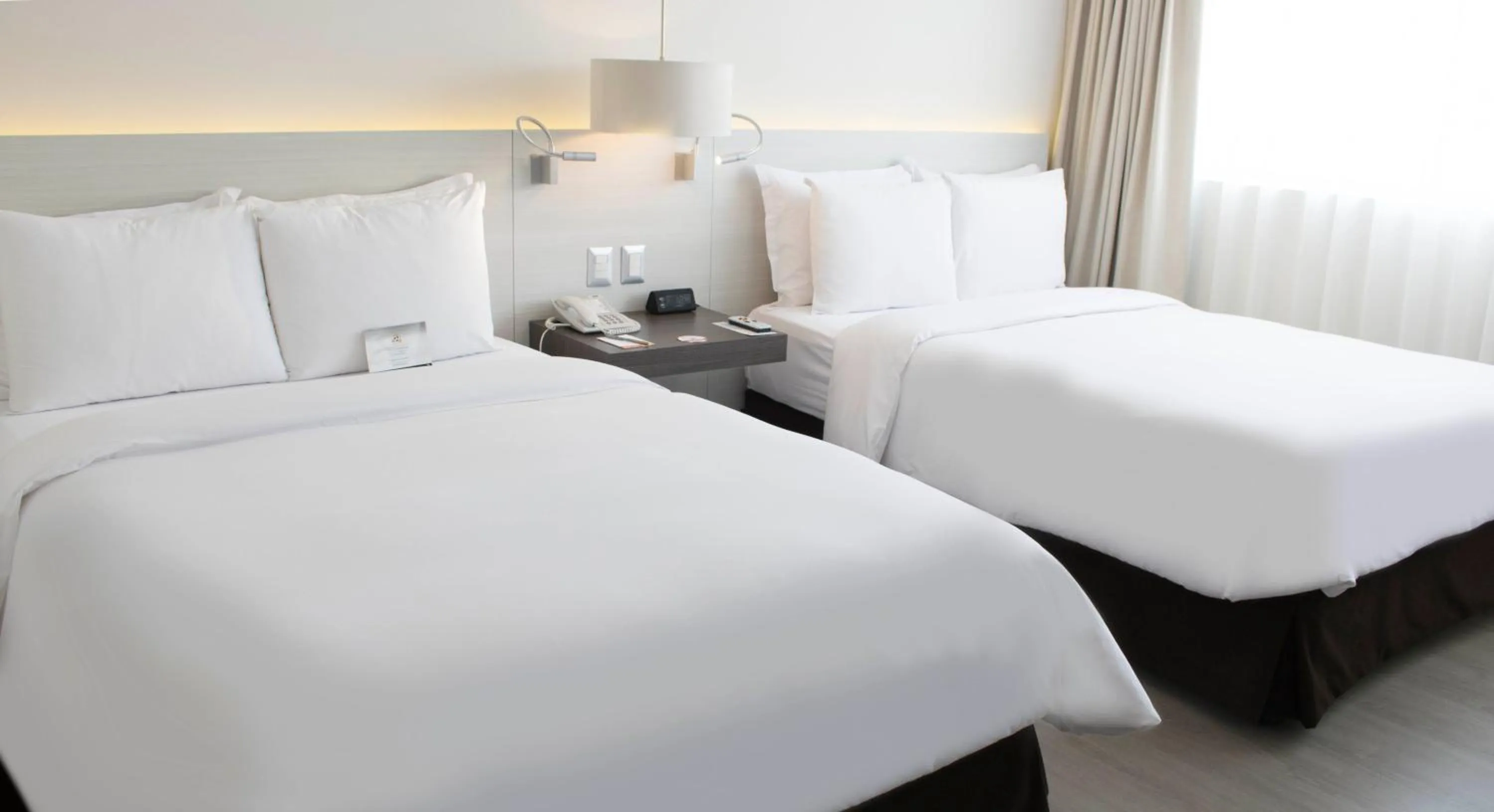 Superior Twin Room in Sol de Oro Hotel & Suites