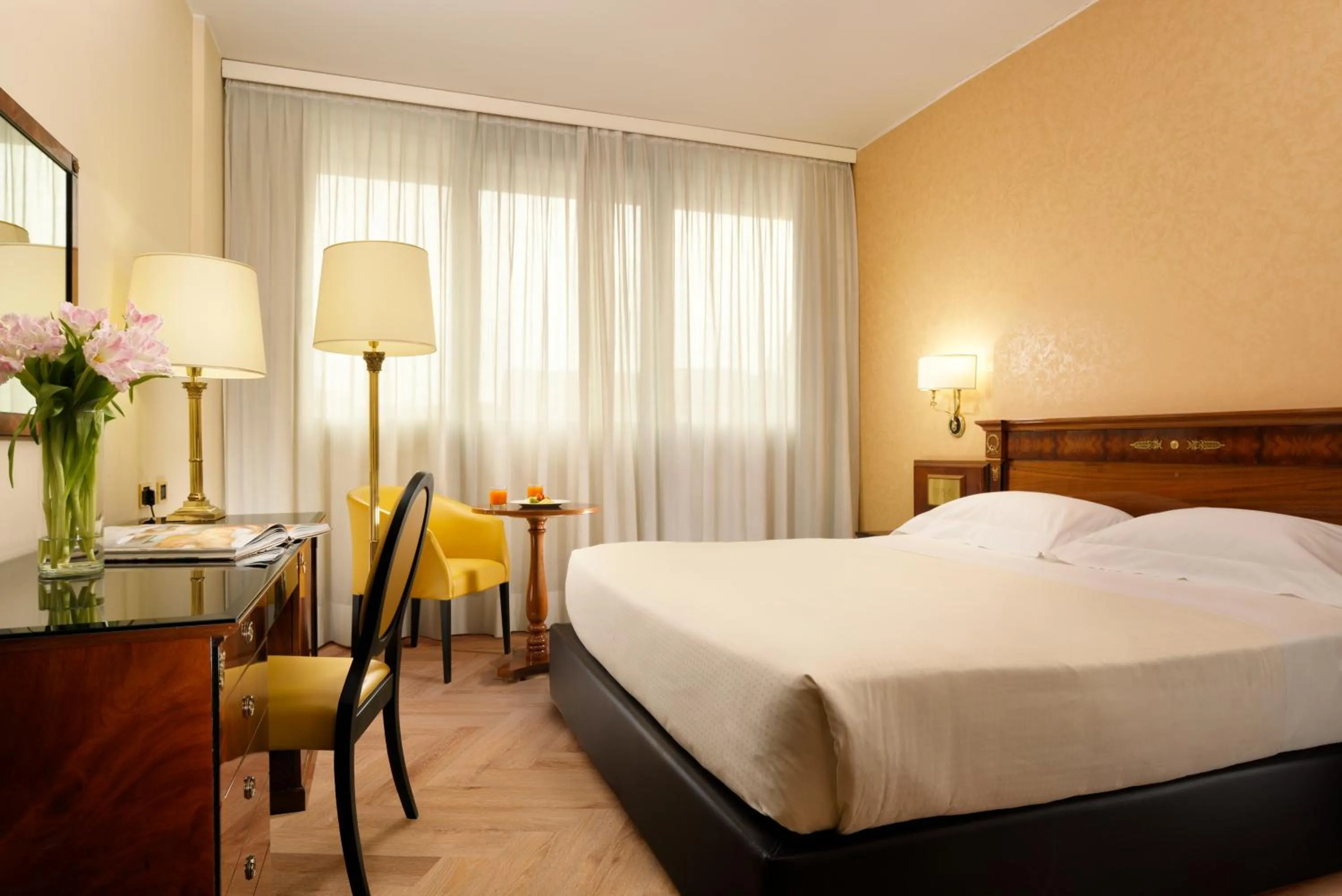 Superior Double Room in UNA Hotels Scandinavia Milano