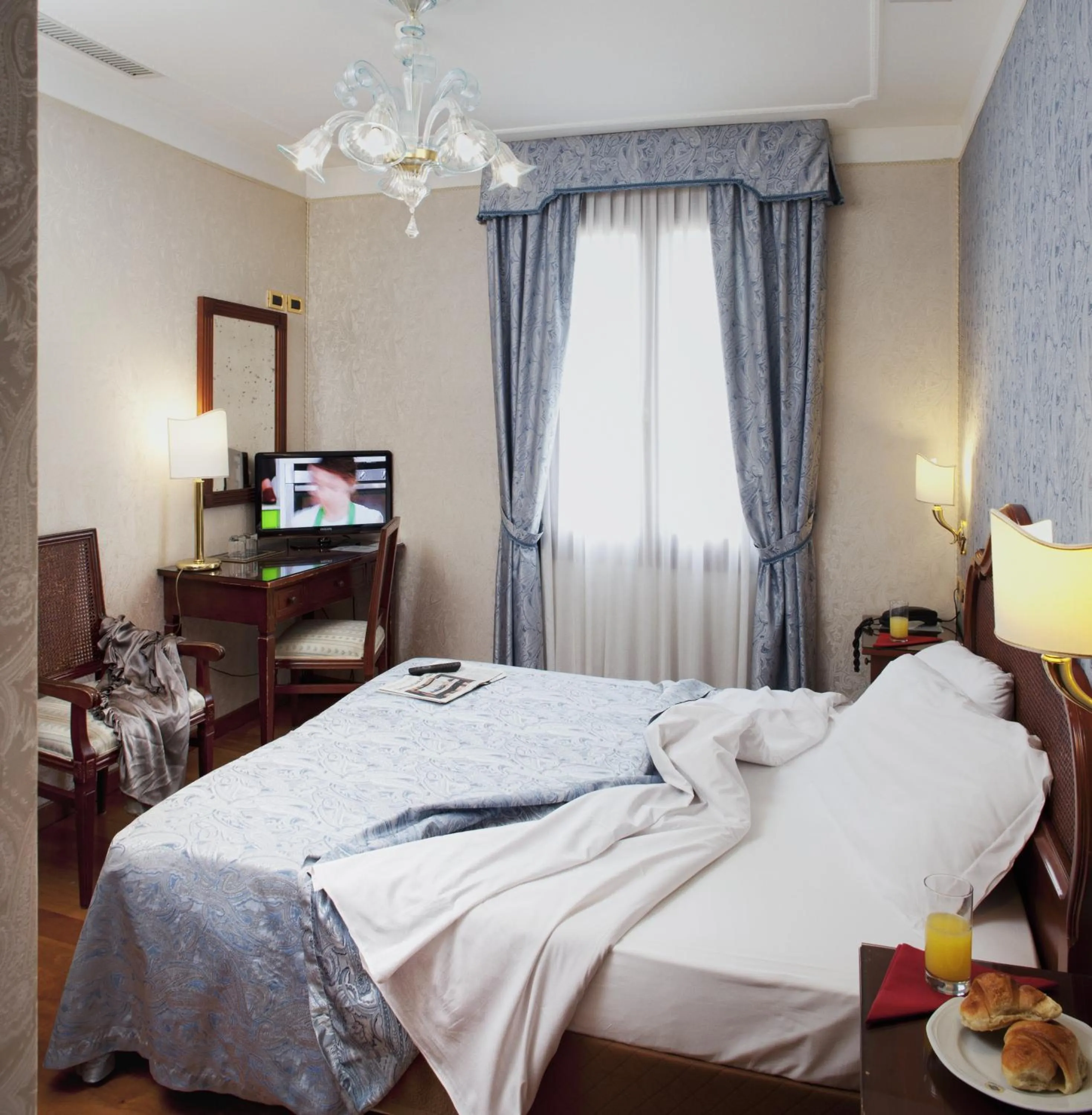 Classic Double Room in Hotel Ca' D'Oro - WENICE Deep Culture