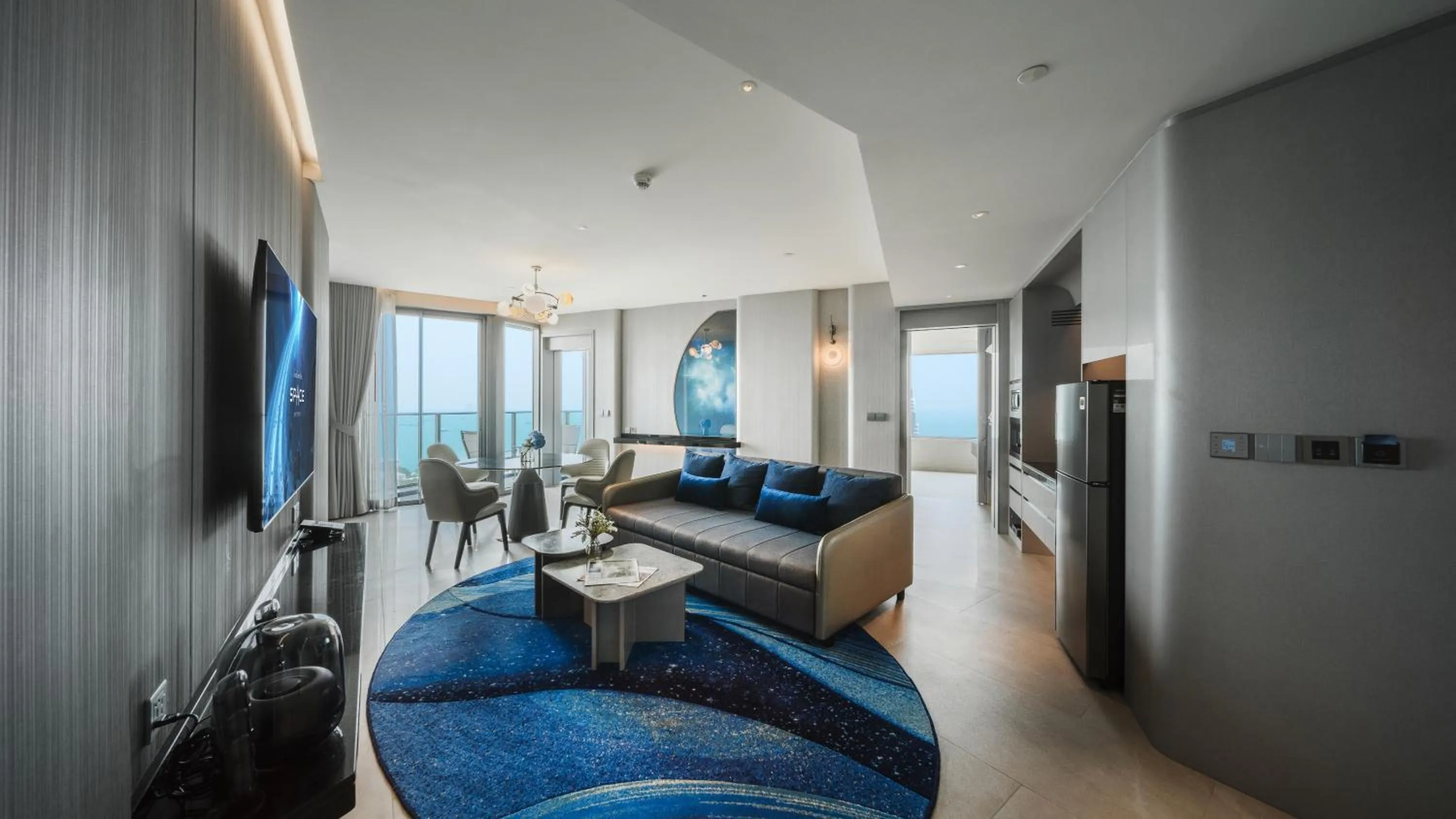 Space Suite Connecting in Grande Centre Point Space Pattaya