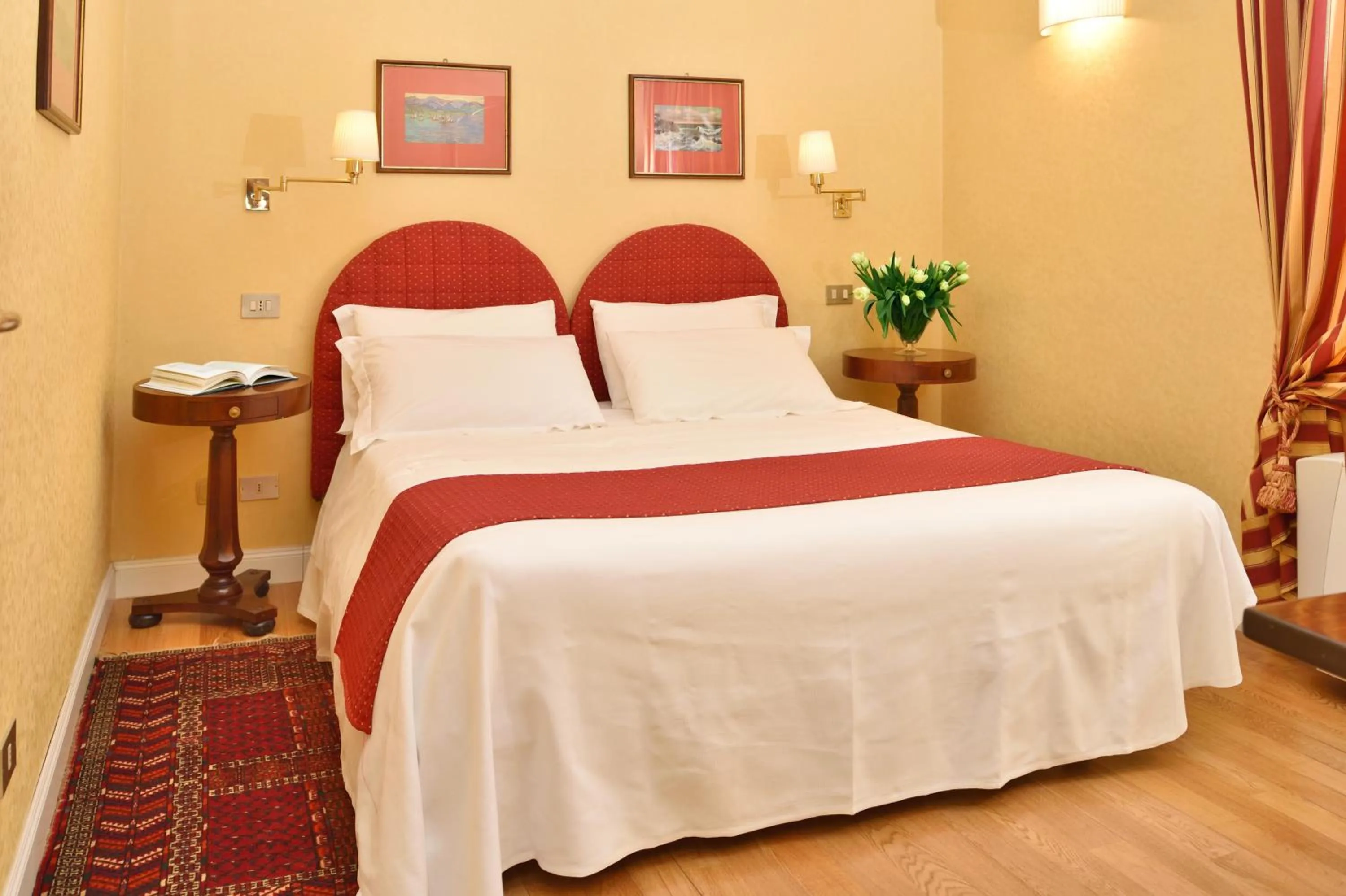 Superior Double or Twin Room - single occupancy in Hotel Firenze e Continentale