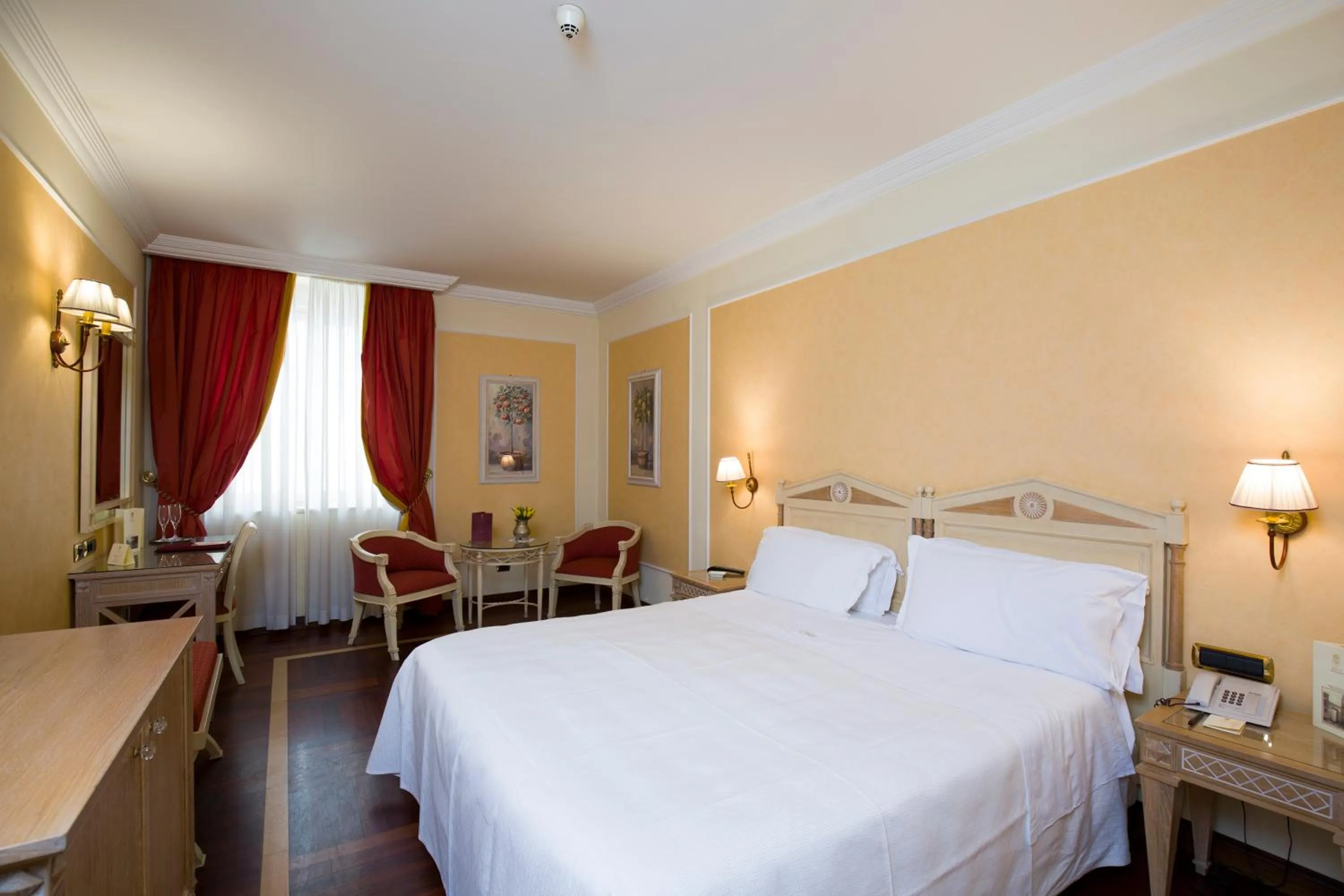 Superior Double or Twin Room in Palazzo Alabardieri