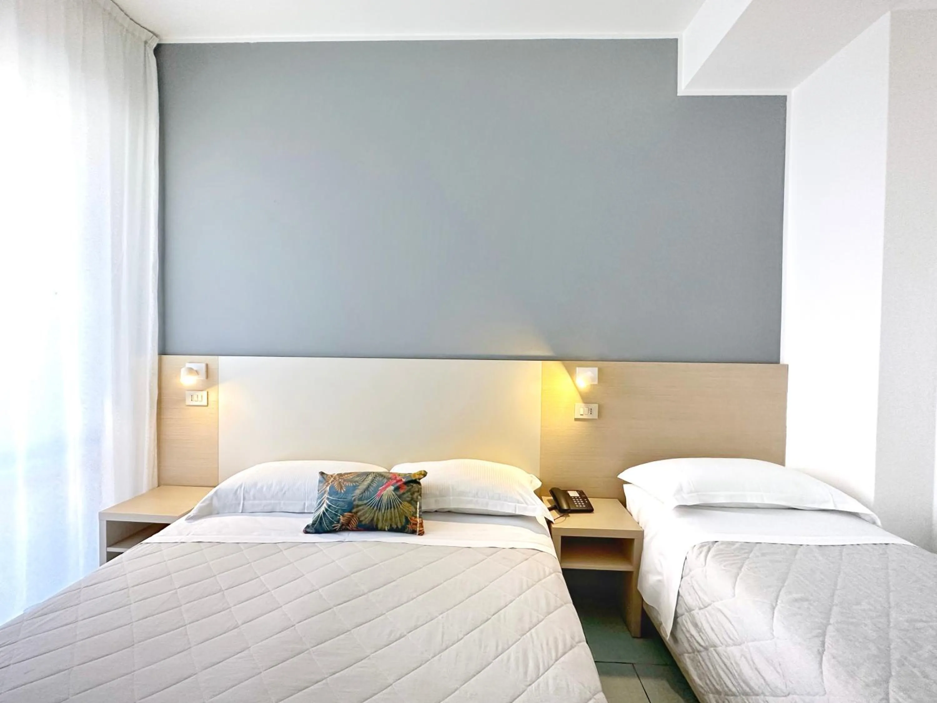 Standard Triple Room in Aura Living Hotel