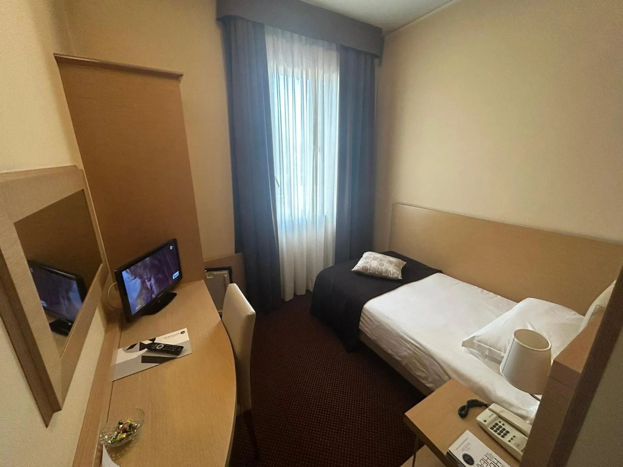 Single Room in Hotel Vittoria
