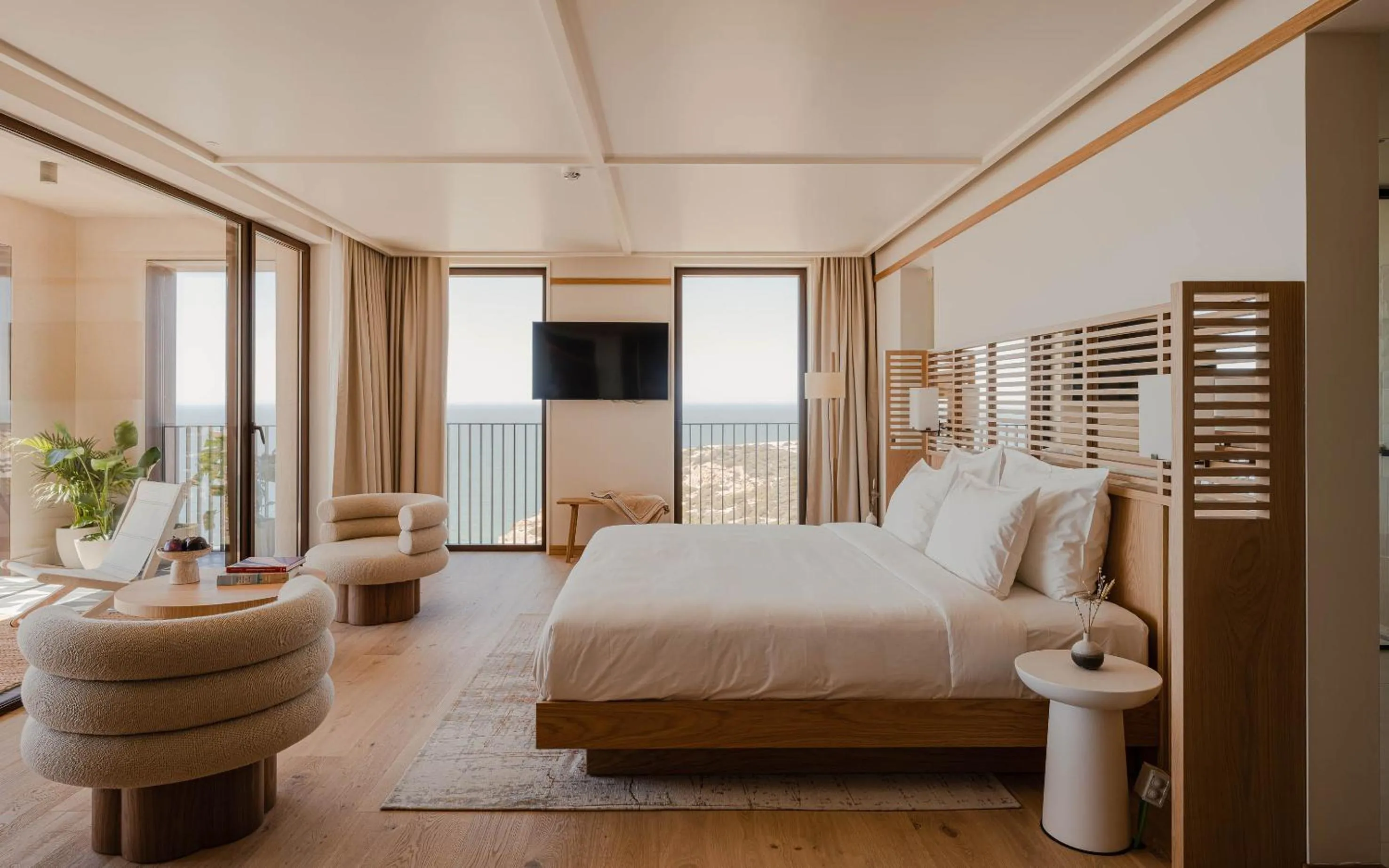 Master Suite with Panoramic Ocean View in Aethos Ericeira