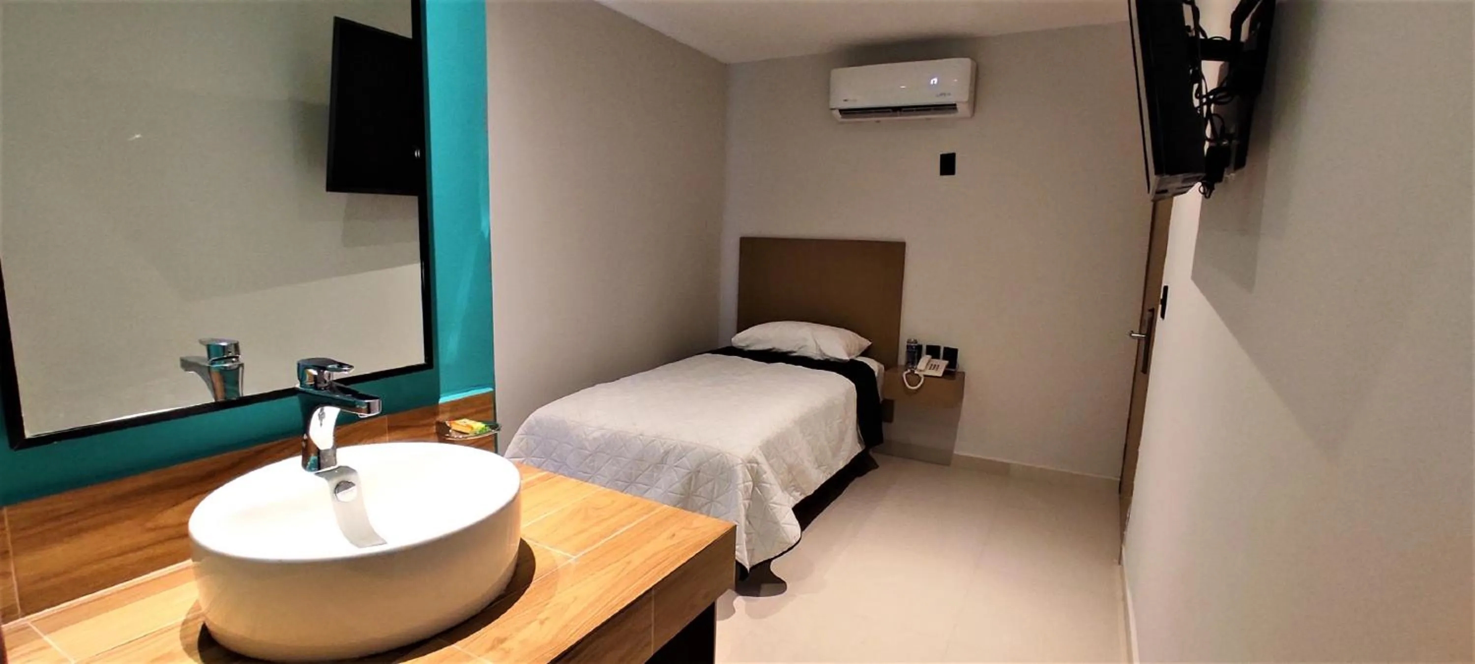 Queen Room in Hotel Kavia Mazatlán