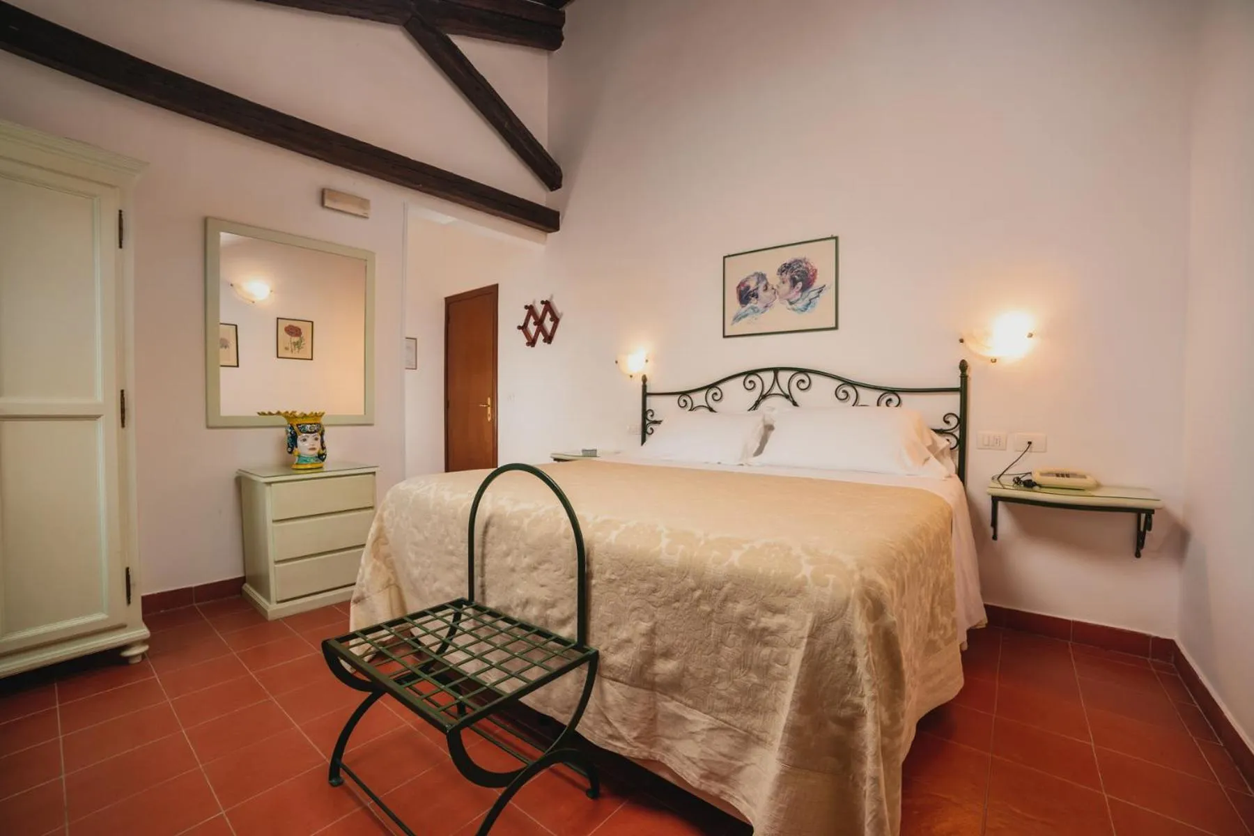 Double Room Basic in Hotel Villa Giulia