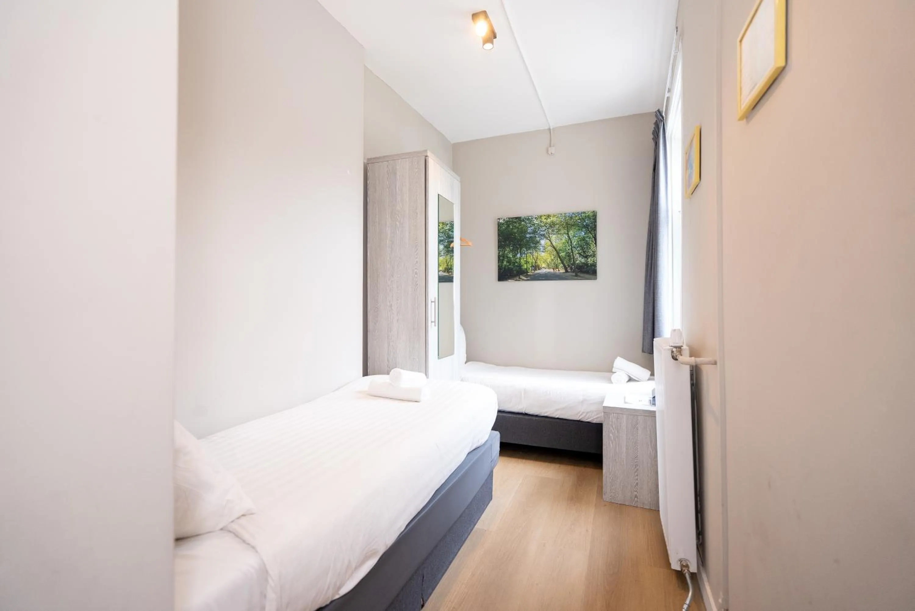 Twin Room with Private Bathroom in The Crown Hotel