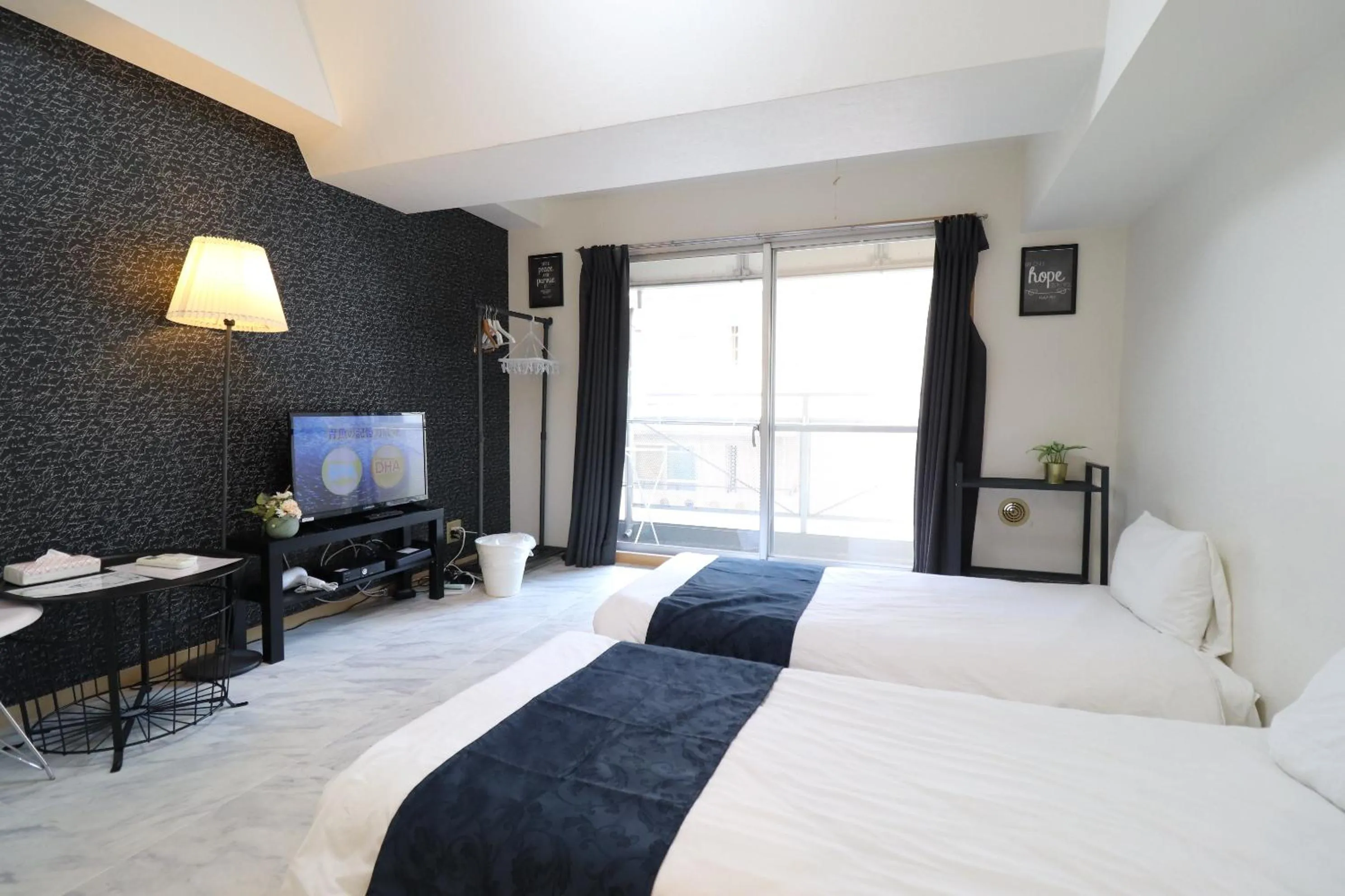 Triple Room with Balcony in Arkadia ef