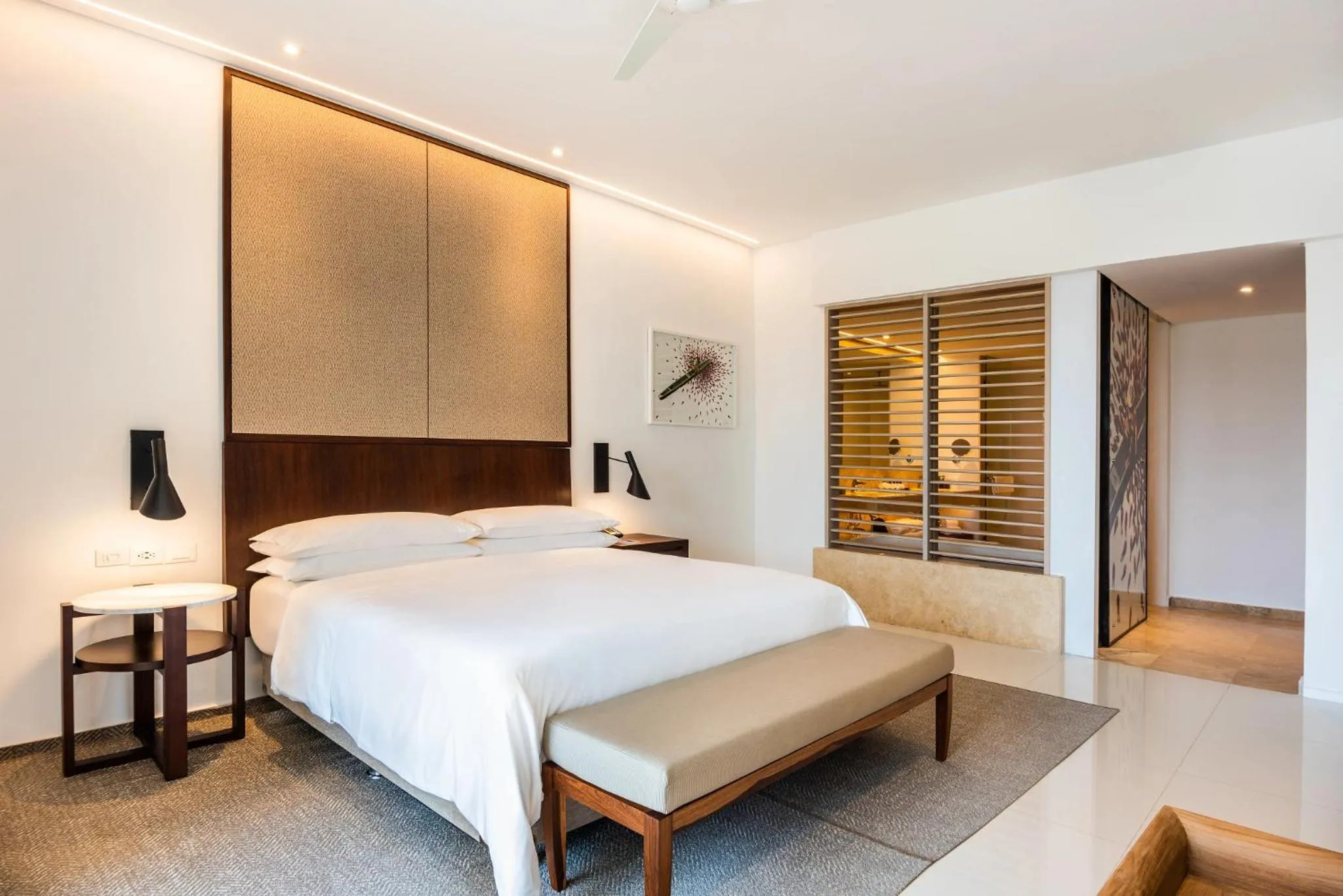 Preferred Club Master Suite Swim-Out in Dreams Karibana Cartagena Golf & Spa Resort