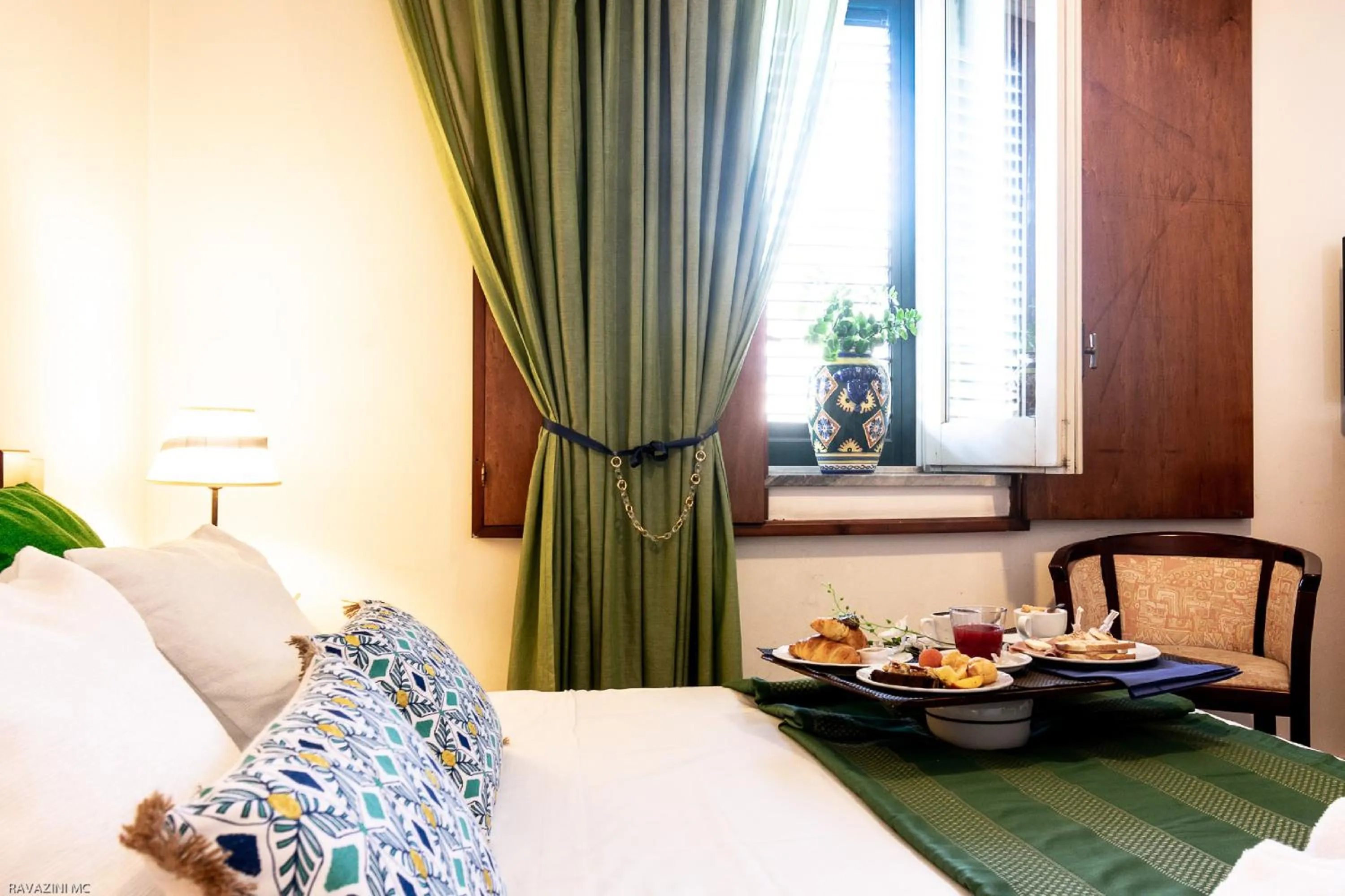 Economy Double or Twin Room - single occupancy in Hotel Villa d'Amato