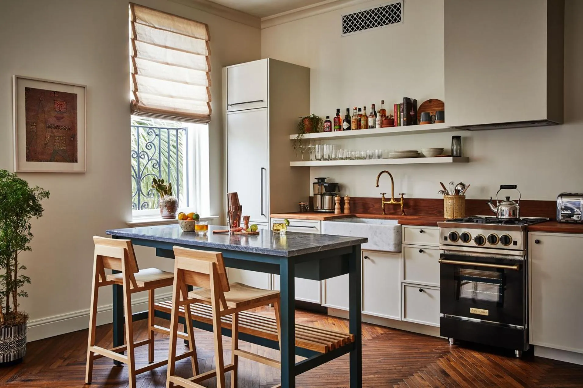 Suite in The Pinch Charleston