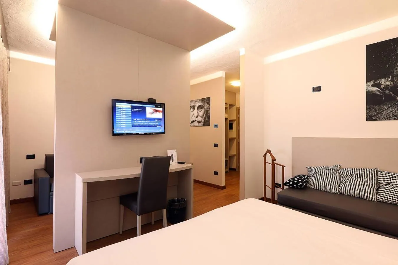 Superior King Room - single occupancy in Hotels Campus