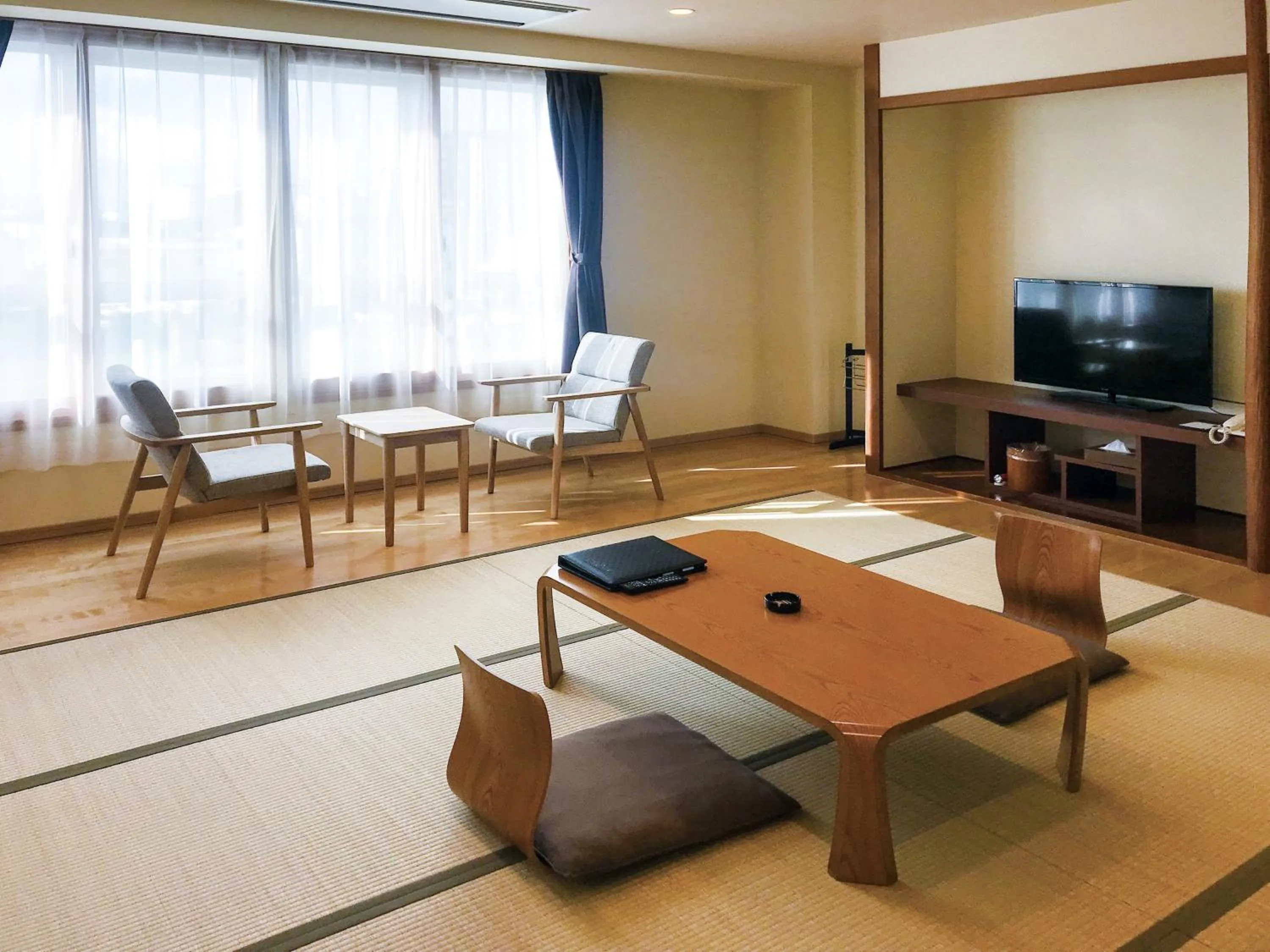 Japanese-Style Standard Room - Smoking in Imagine Hotel & Resort
