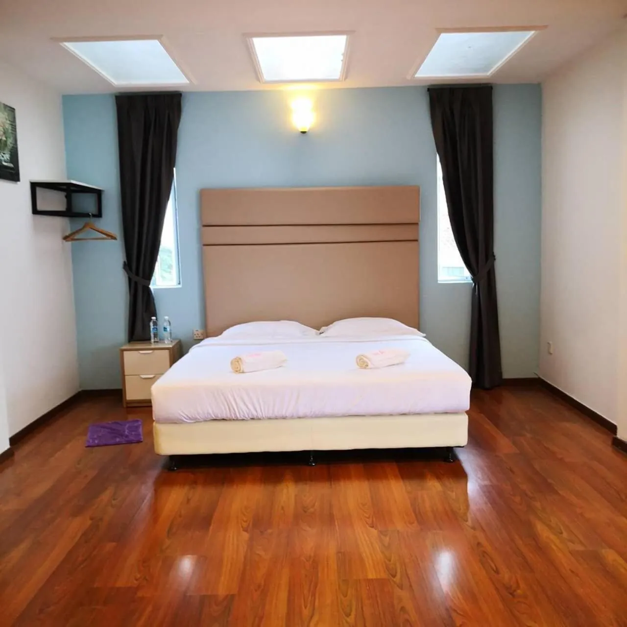King Room with Balcony in Dear Dino Villa Cameron Highlands
